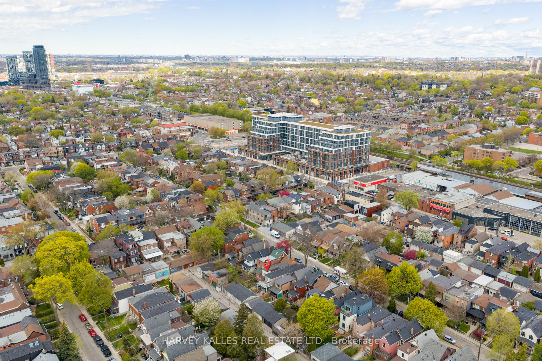 105 Melville Avenue, Toronto