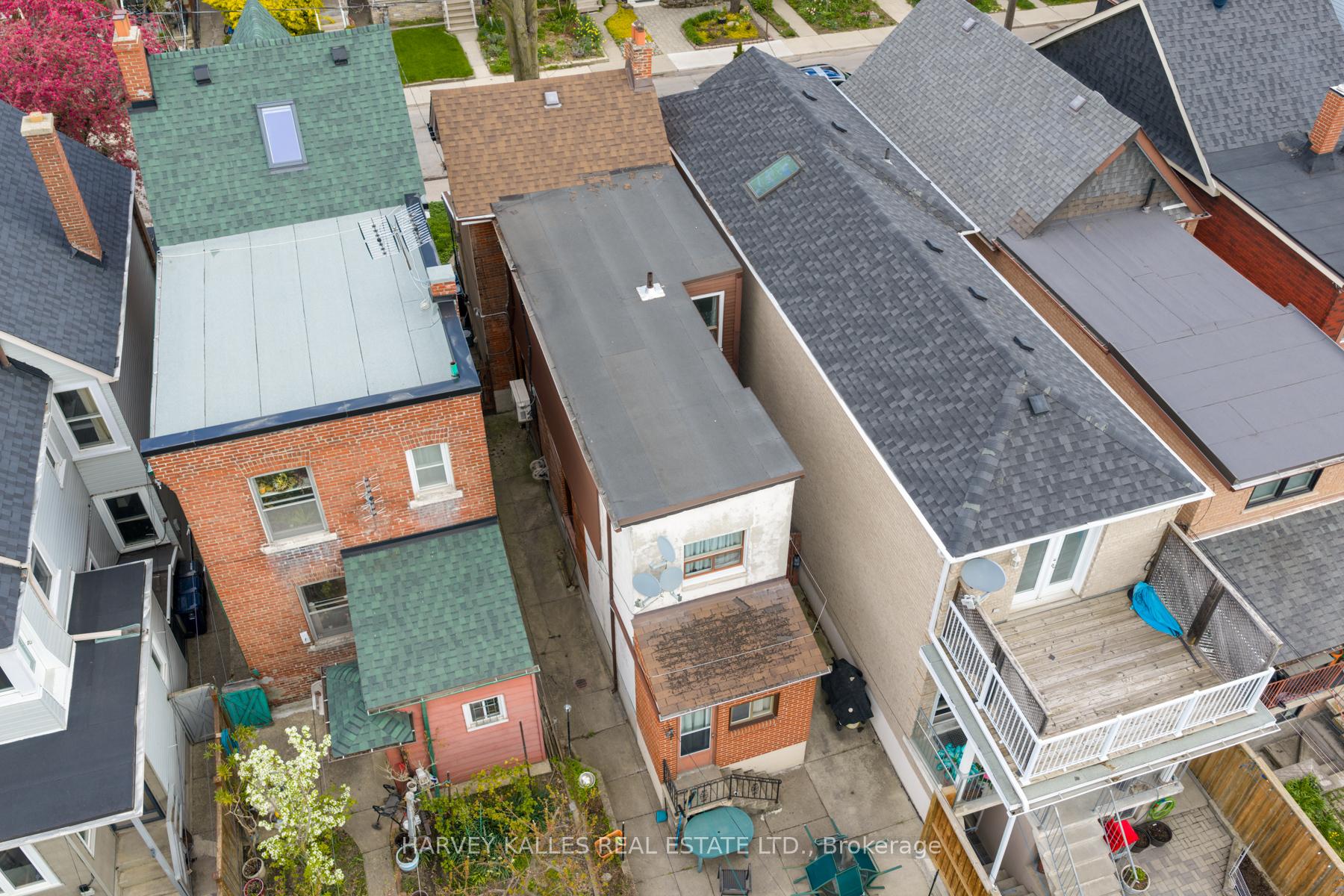 105 Melville Avenue, Toronto
