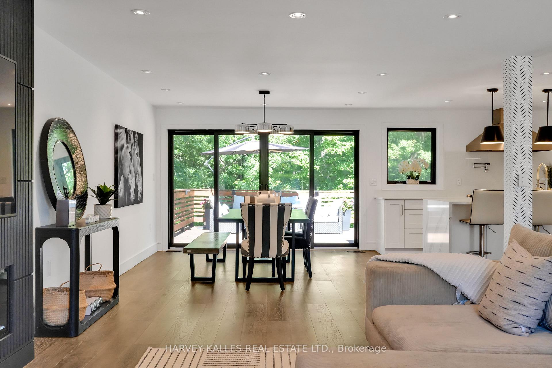 8 Circle Ridge, Toronto