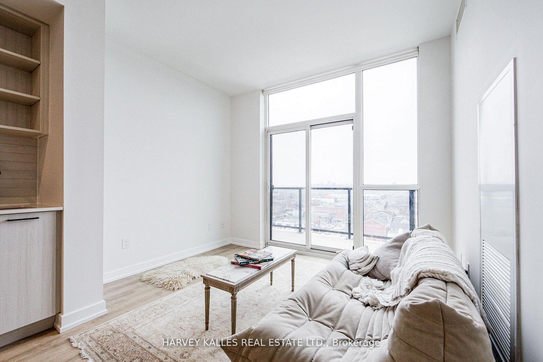 2300 St. Clair Avenue W 1001, Toronto Unit: 1001