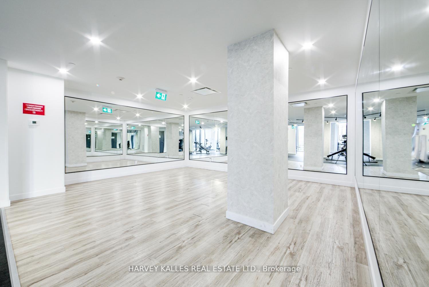 2300 St. Clair Avenue W 1001, Toronto Unit: 1001