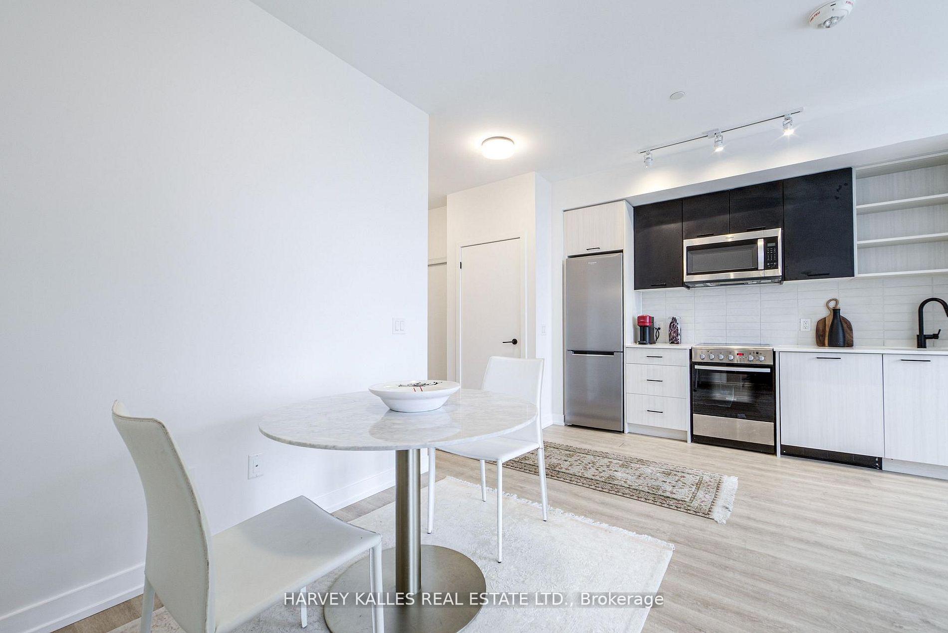 2300 St. Clair Avenue W 1001, Toronto Unit: 1001