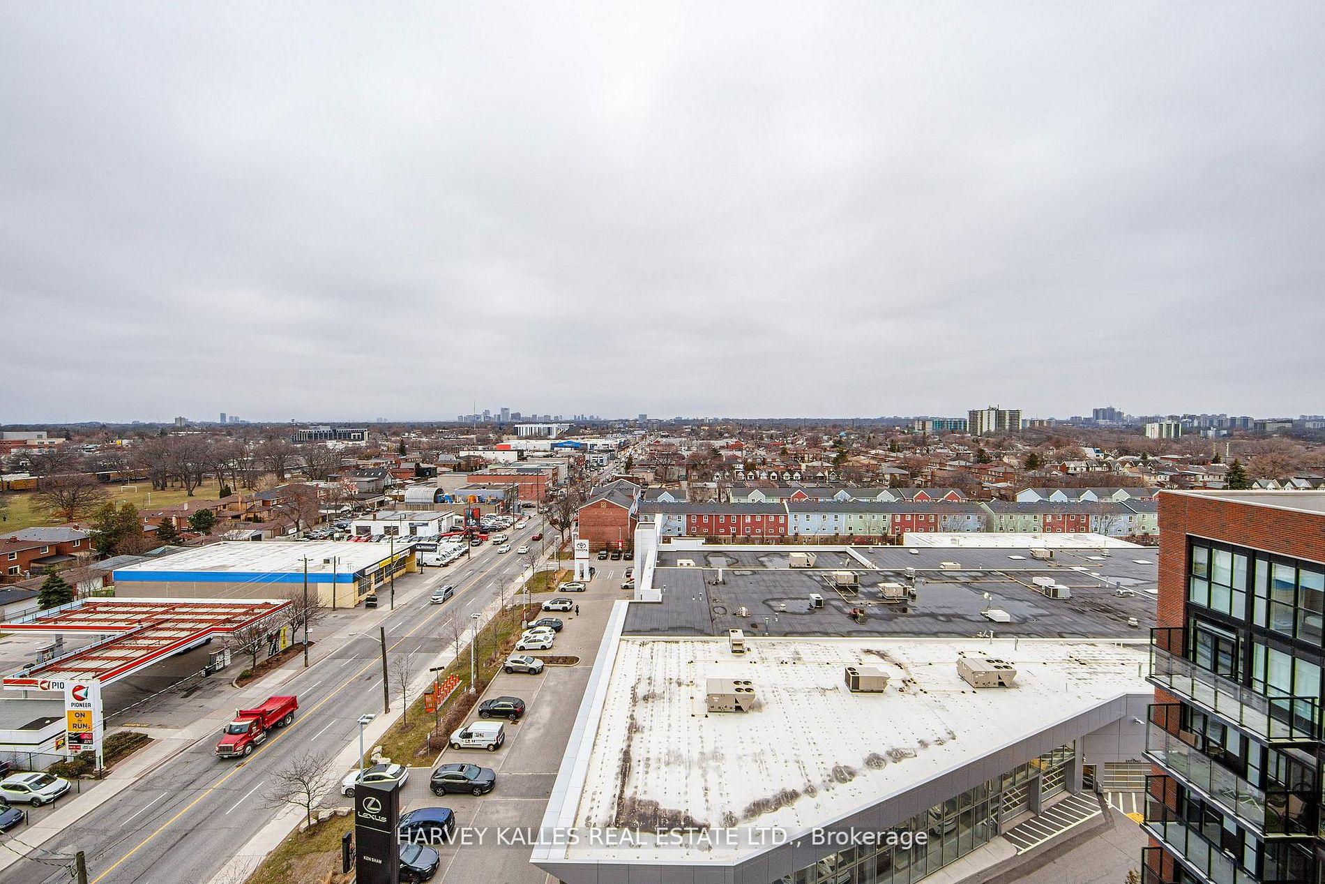 2300 St Clair Avenue E 1001, Toronto Unit: 1001