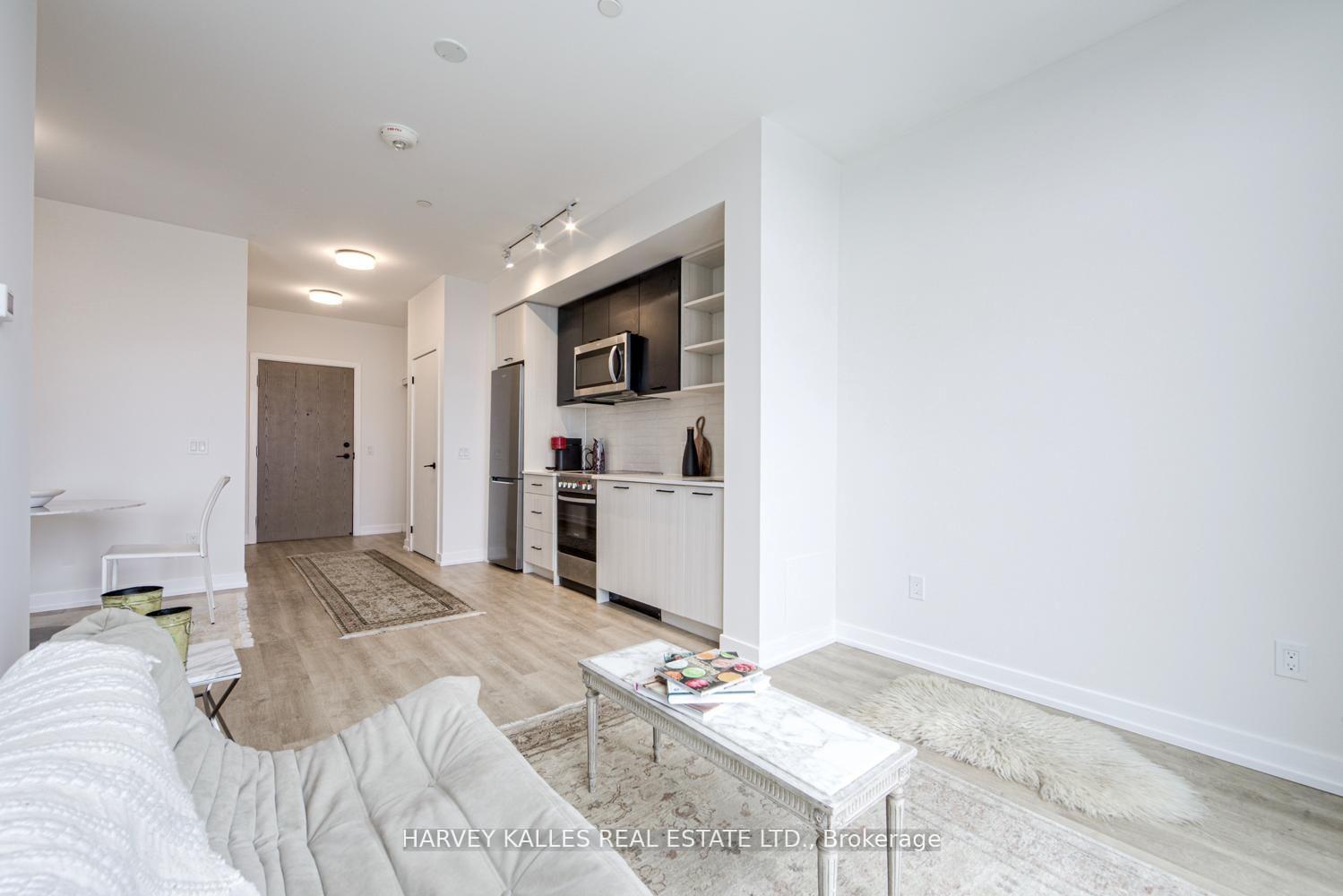 2300 St Clair Avenue E 1001, Toronto Unit: 1001