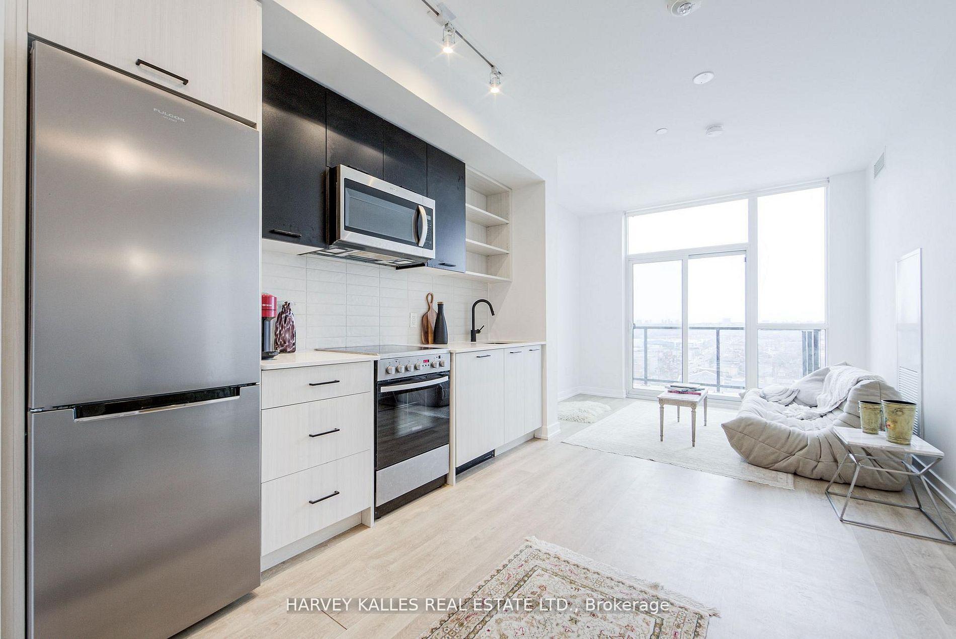 2300 St Clair Avenue E 1001, Toronto Unit: 1001