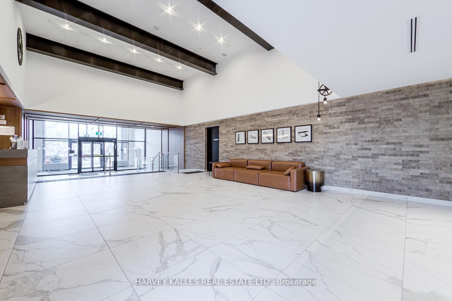 2300 St Clair Avenue E 1001, Toronto Unit: 1001
