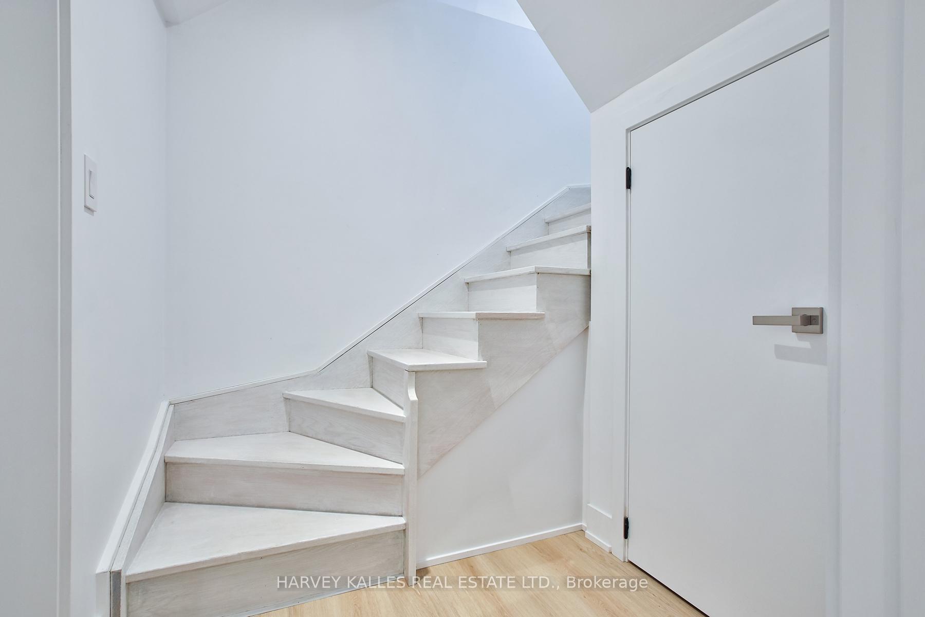 112 Fourth Street, Toronto