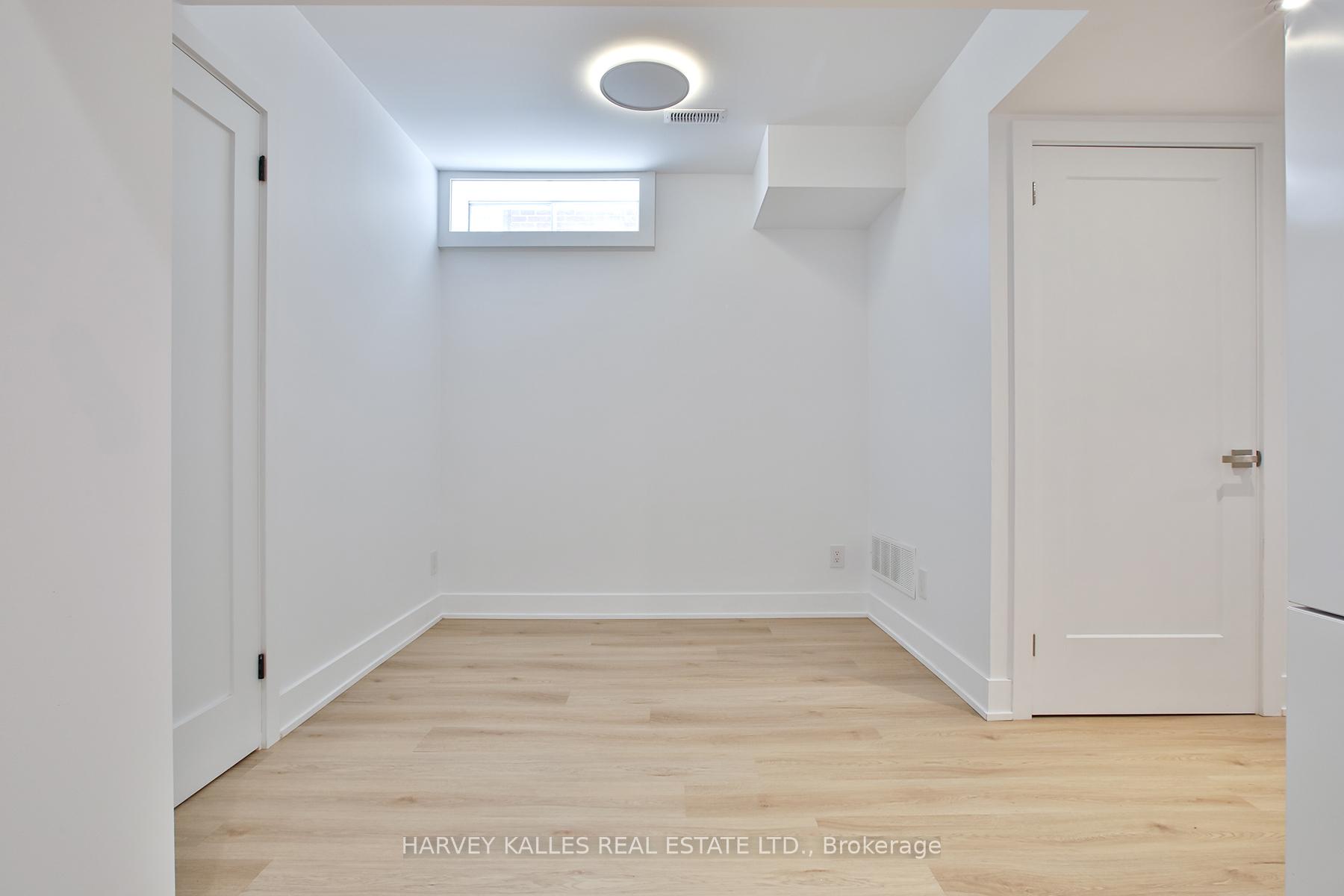 112 Fourth Street, Toronto