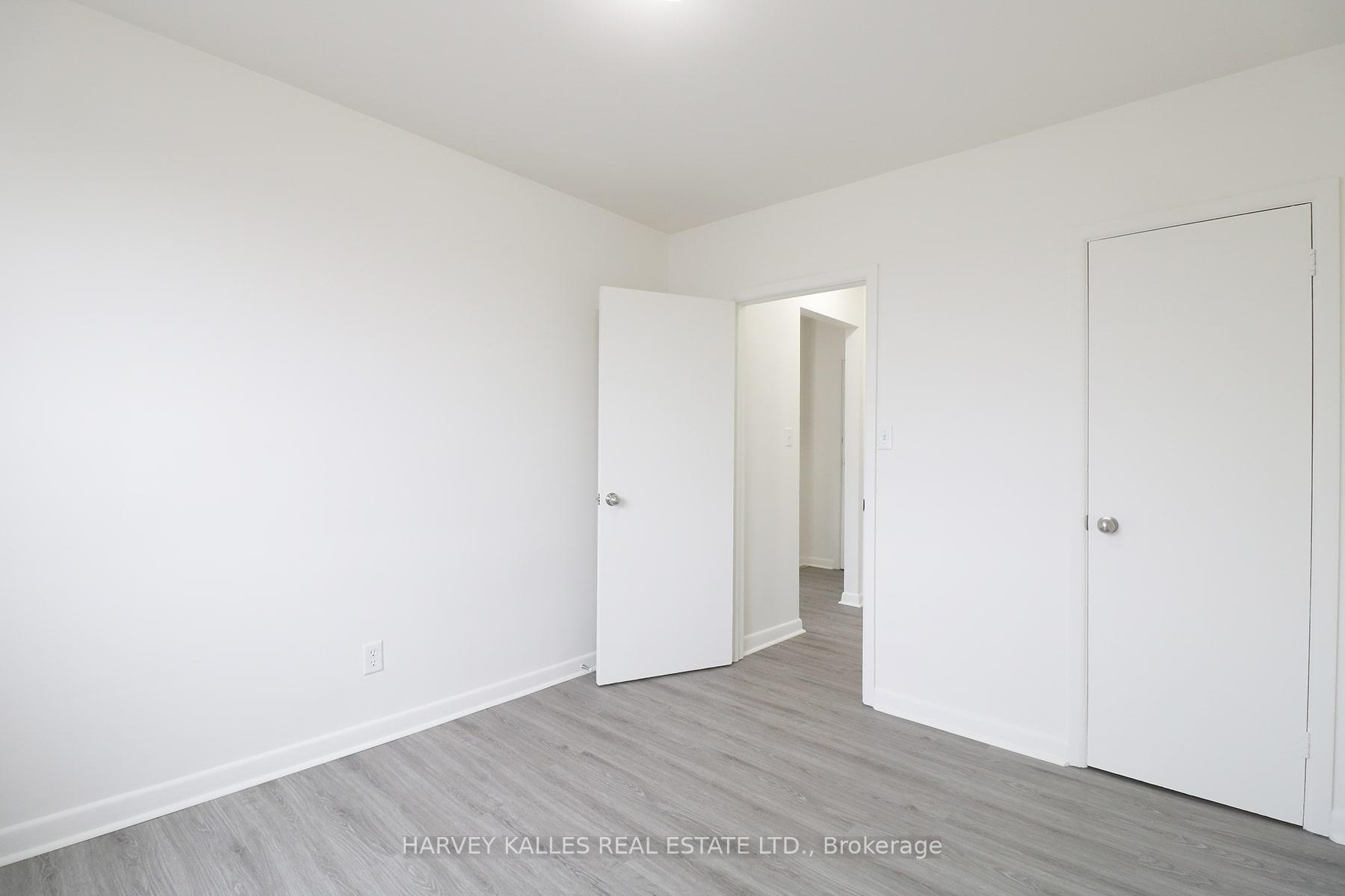 500 Gilbert Avenue 102, Toronto Unit: 102