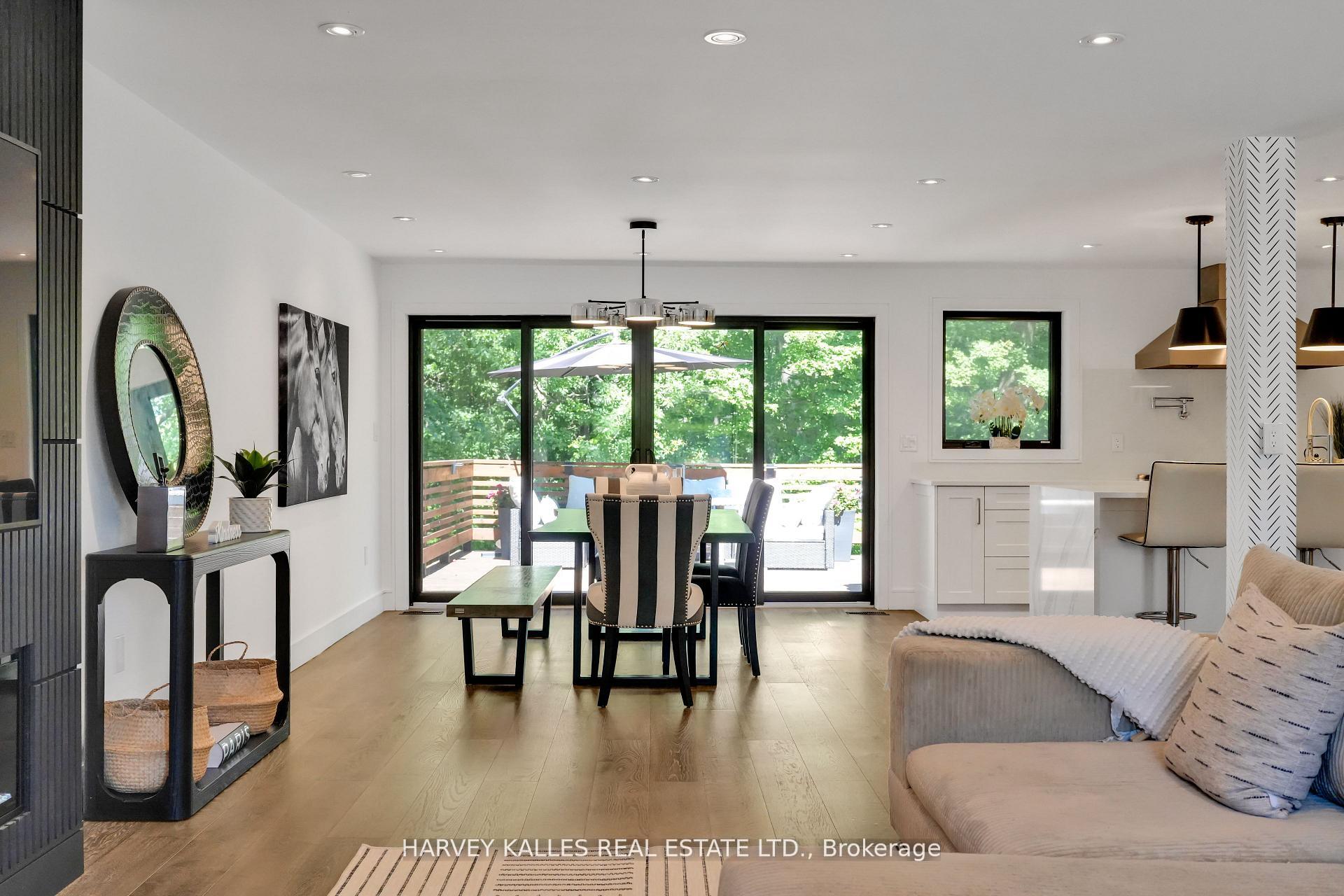8 Circle Ridge, Toronto