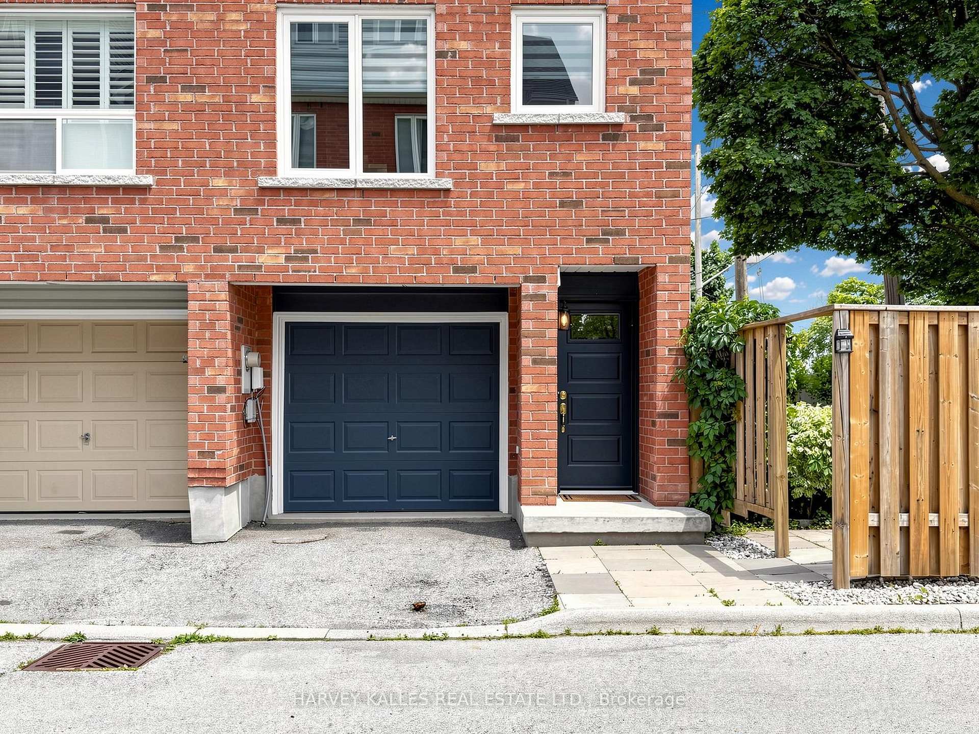 10 Lightbourn Avenue, Toronto