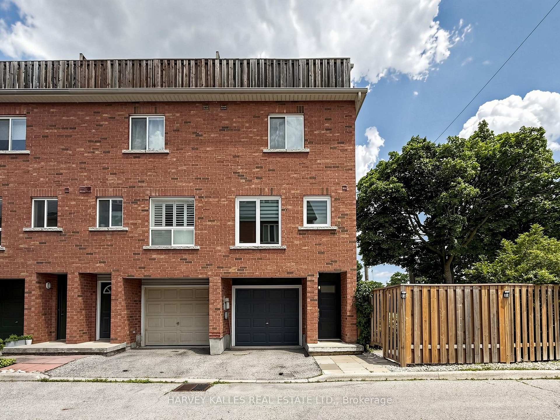 10 Lightbourn Avenue, Toronto