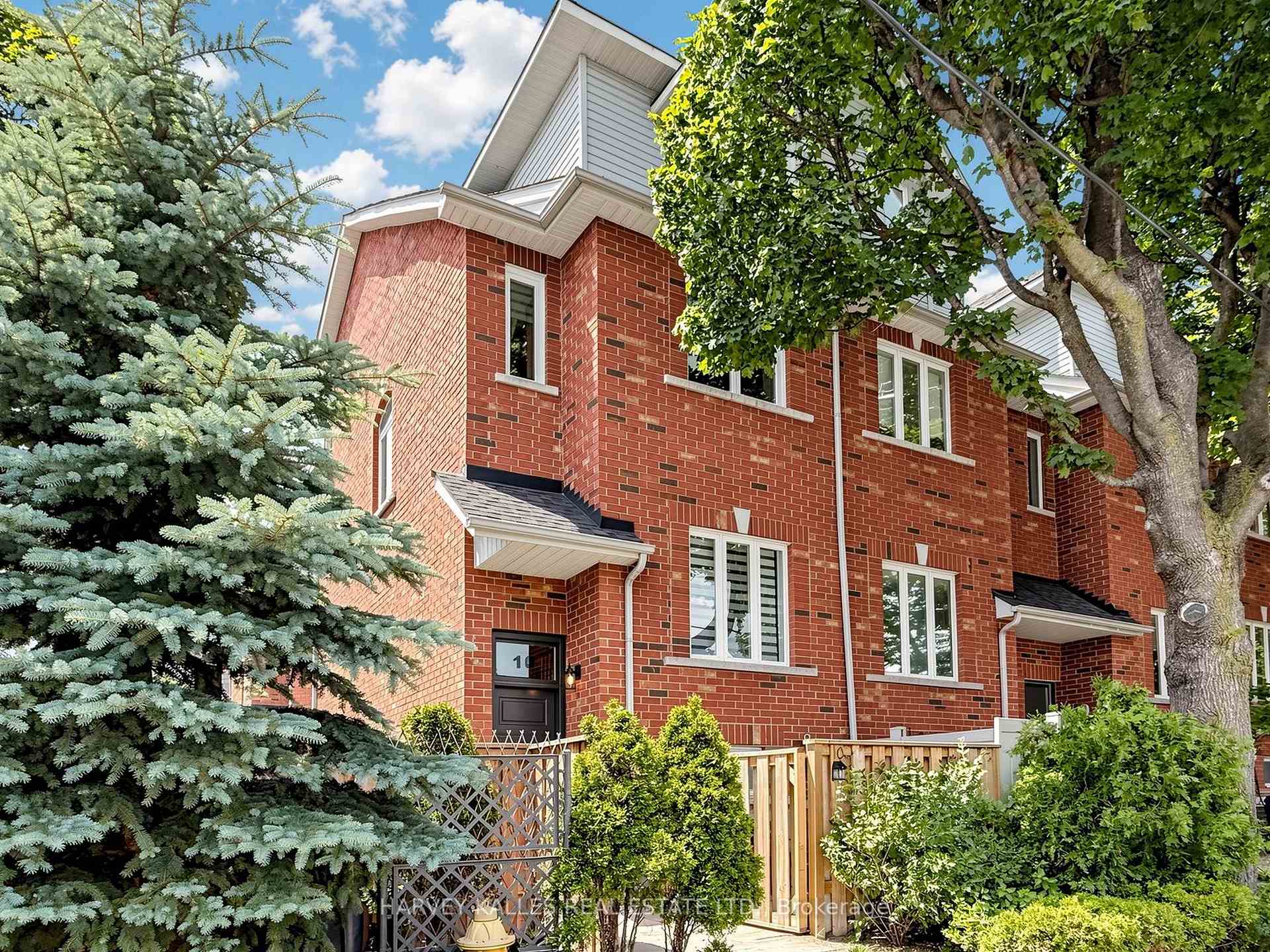 10 Lightbourn Avenue, Toronto