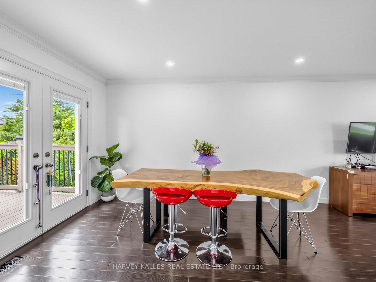 1228 Pallatine Drive