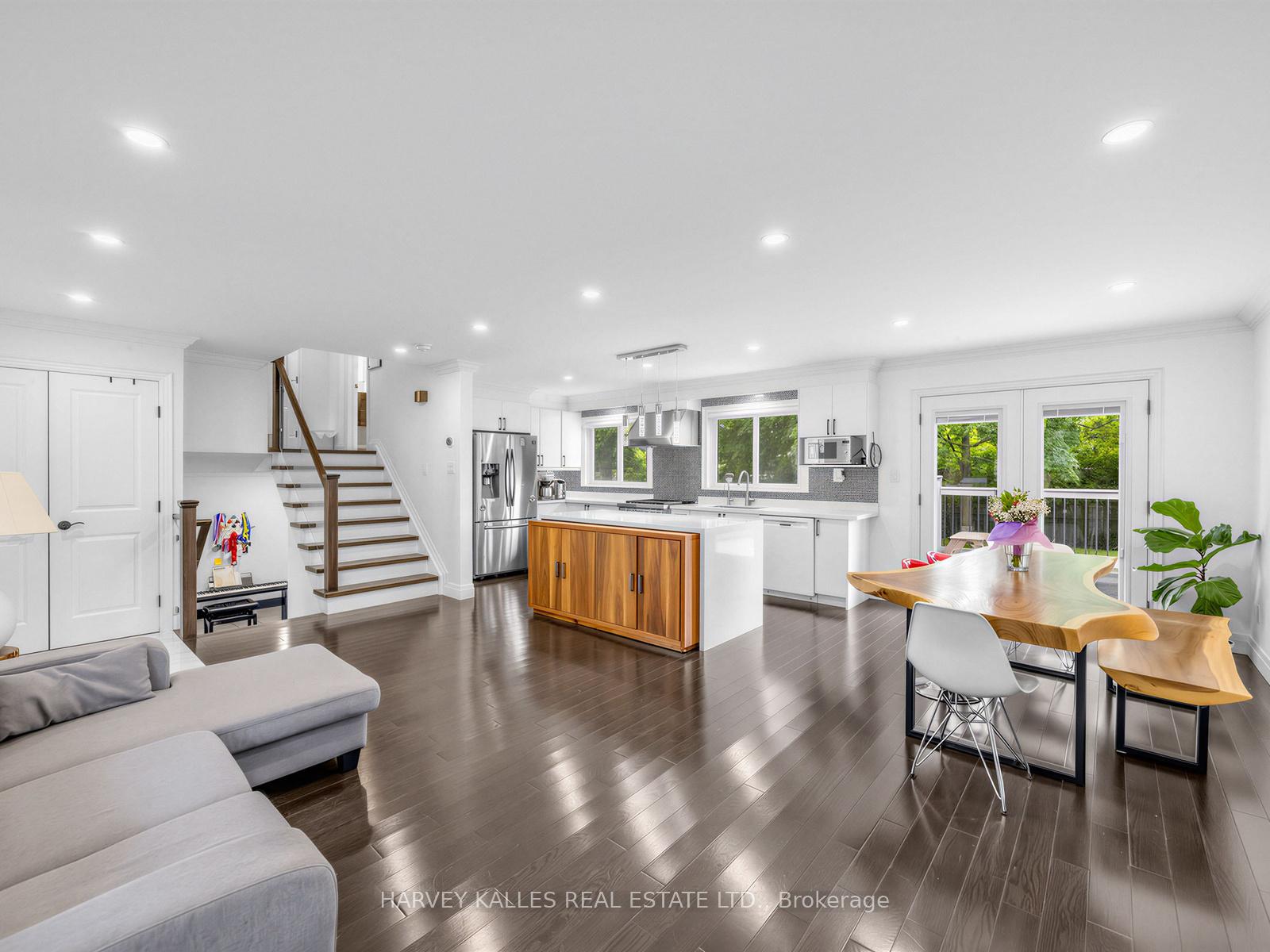 1228 Pallatine Drive