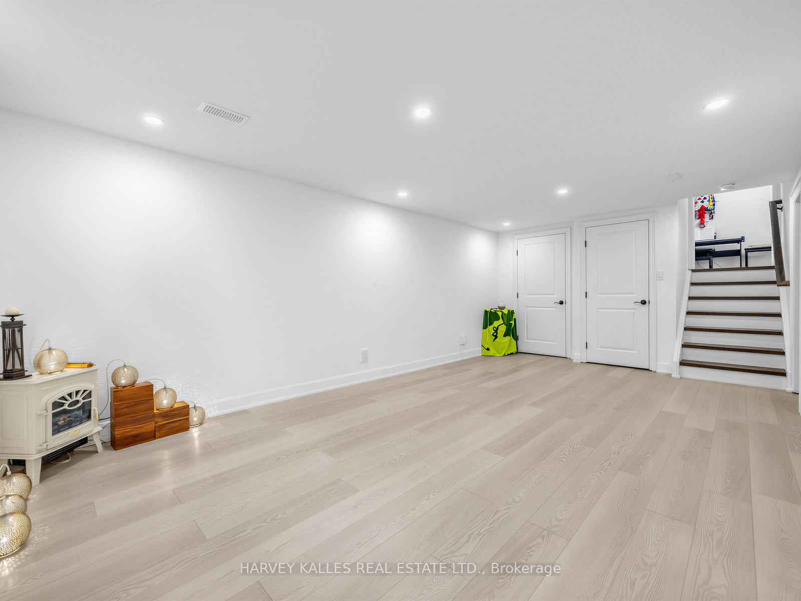 1228 Pallatine Drive