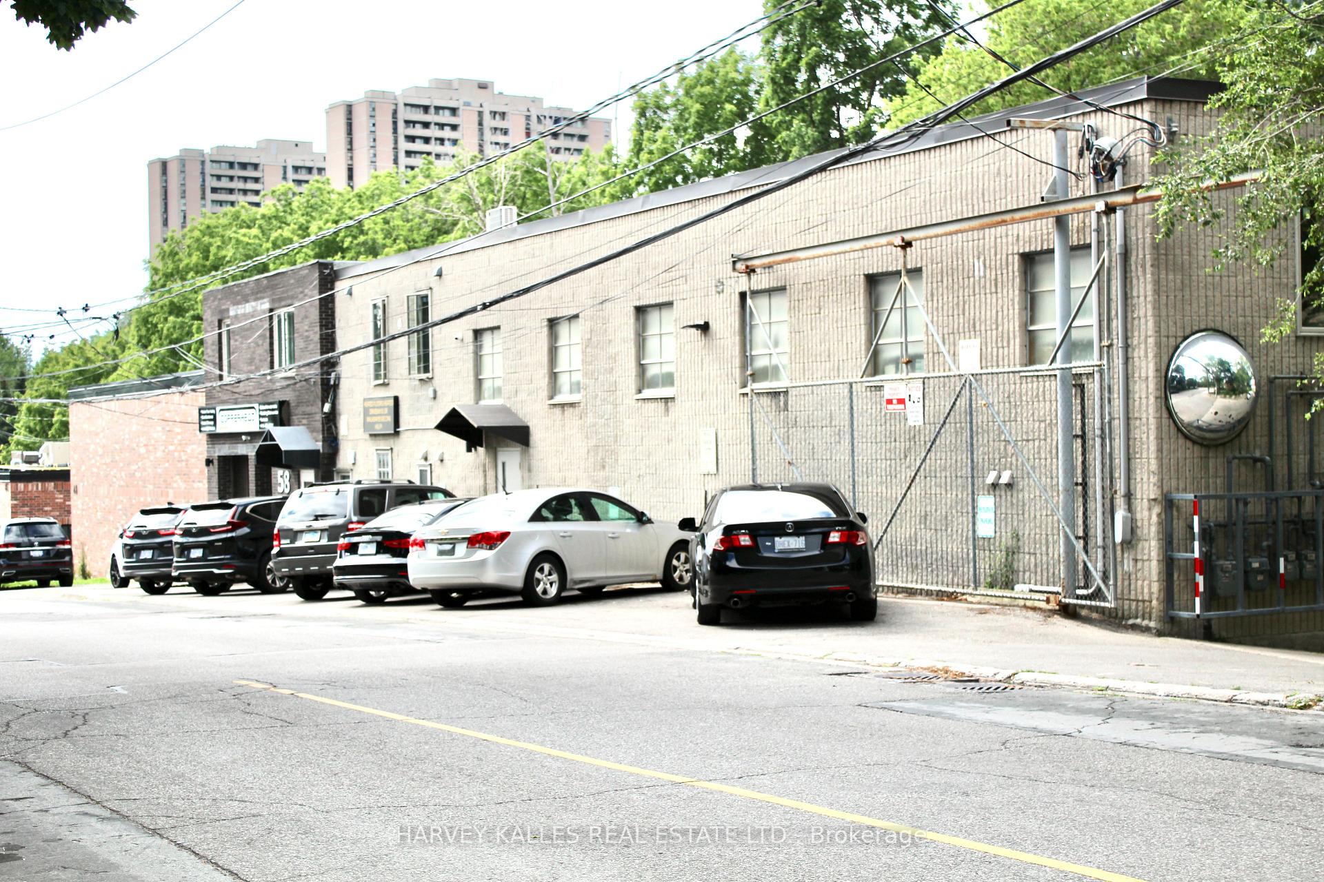 58 Rosemount Avenue W 8, Toronto Unit: 8