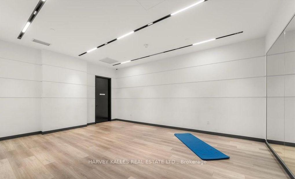 60 George Butchart Drive 4, Toronto Unit: 4