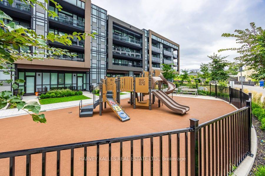 60 George Butchart Drive 4, Toronto Unit: 4