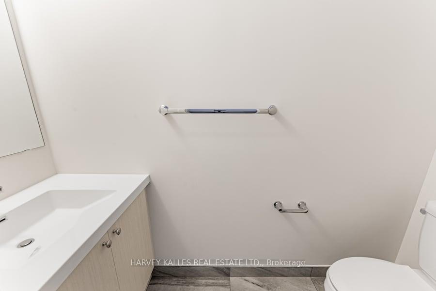 60 George Butchart Drive 4, Toronto Unit: 4