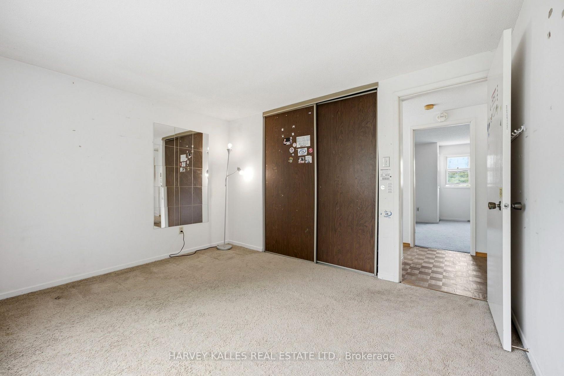 39 Newington Crescent, Toronto