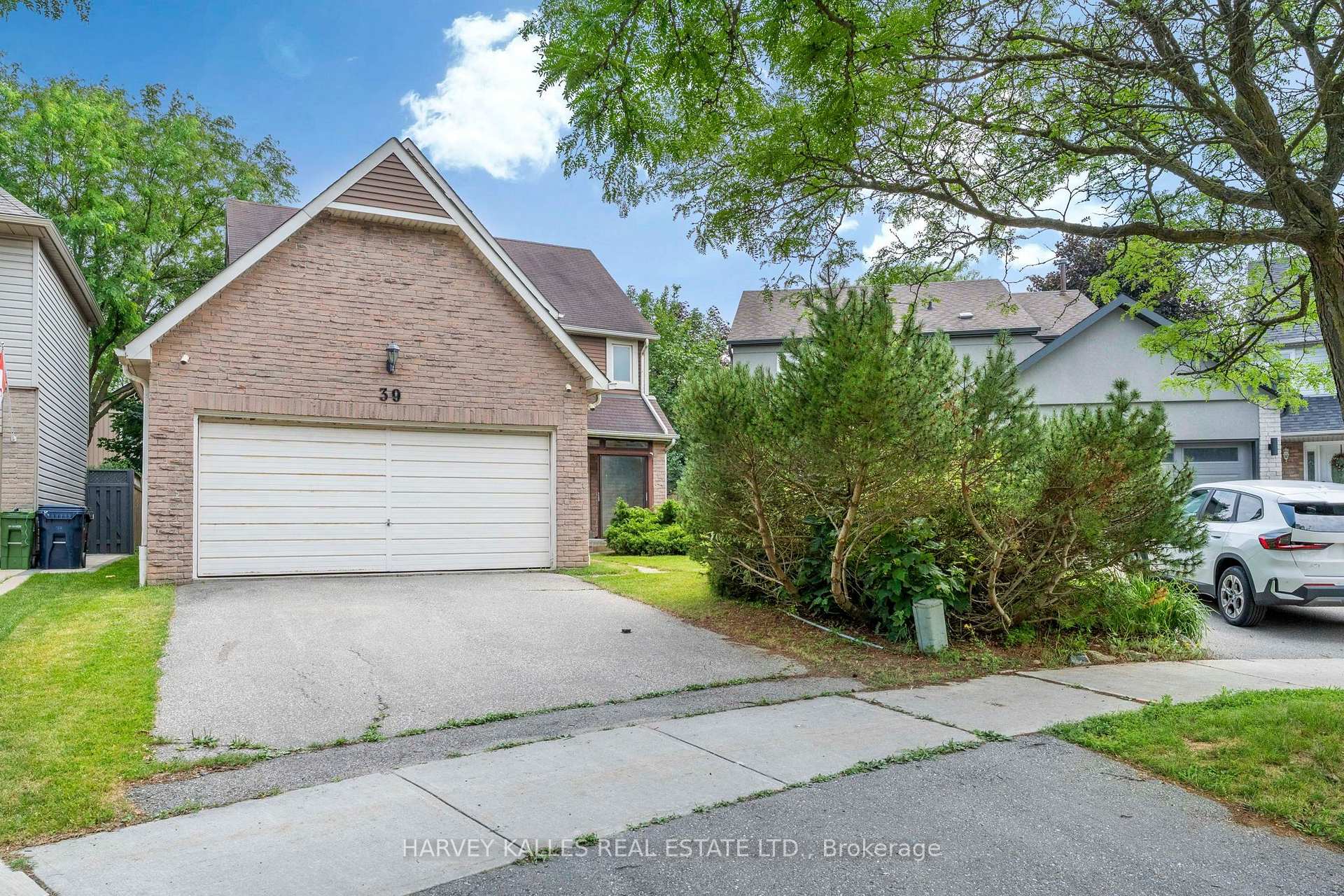 39 Newington Crescent, Toronto