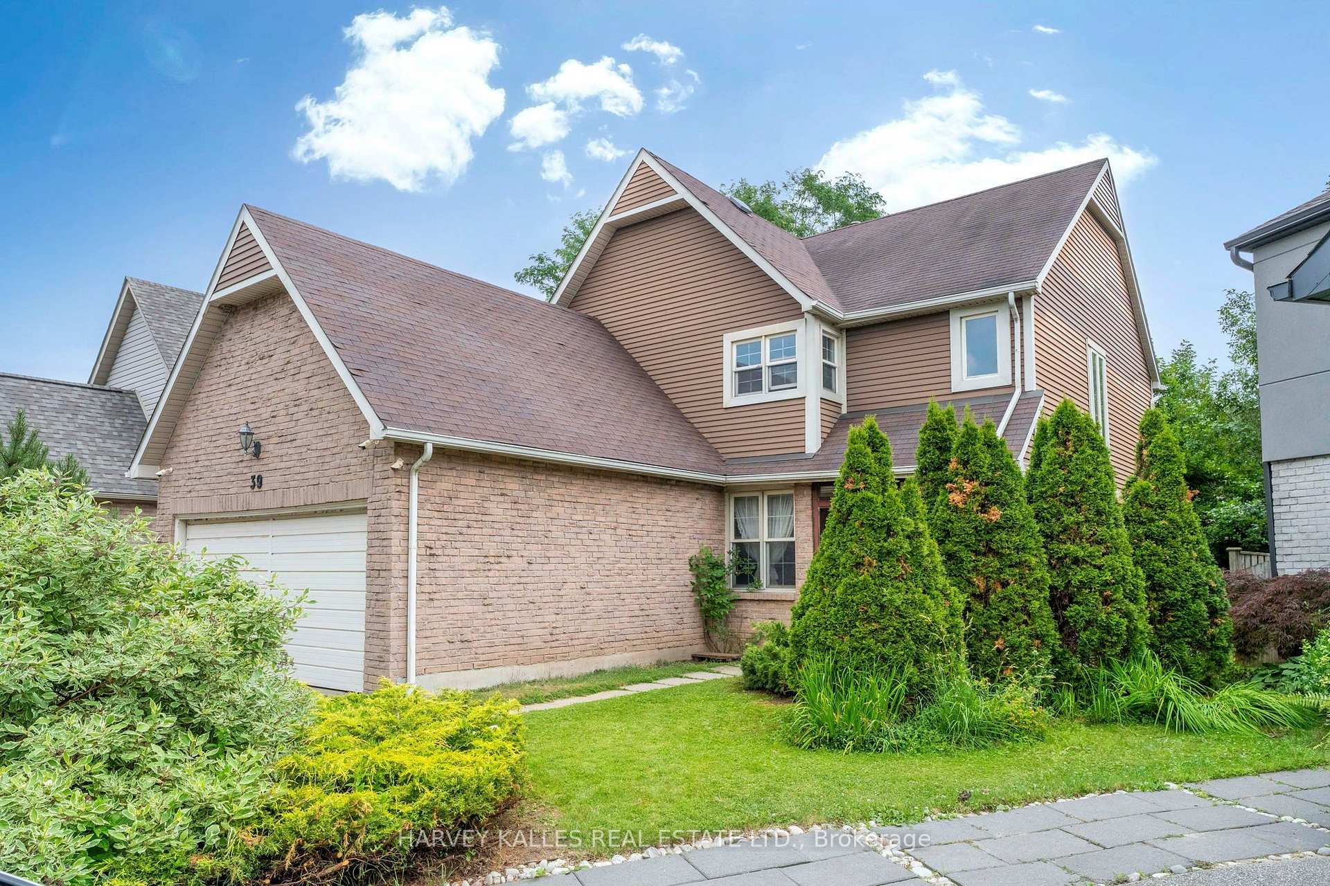 39 Newington Crescent, Toronto
