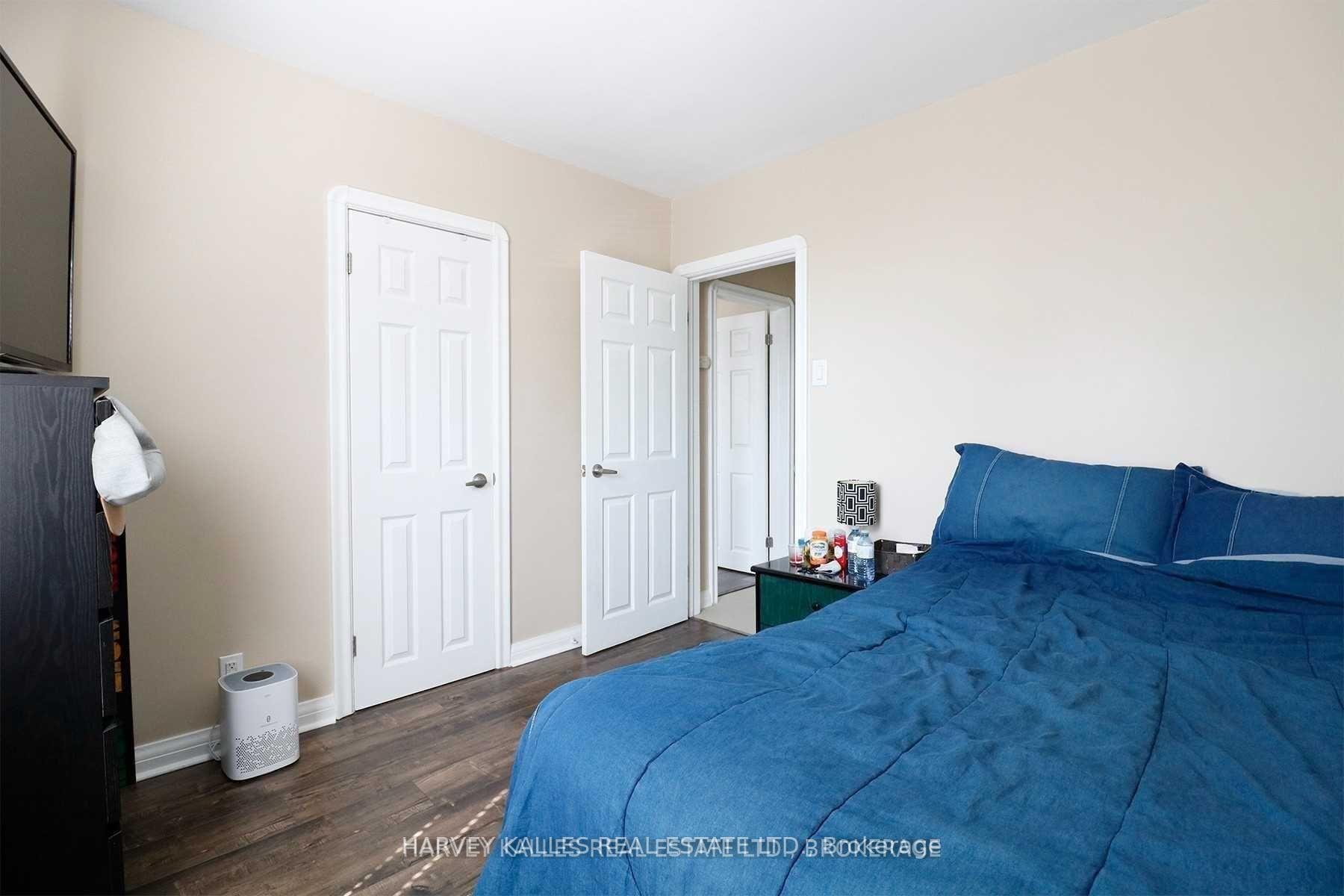 88 Trethewey Drive 4, Toronto Unit: 4
