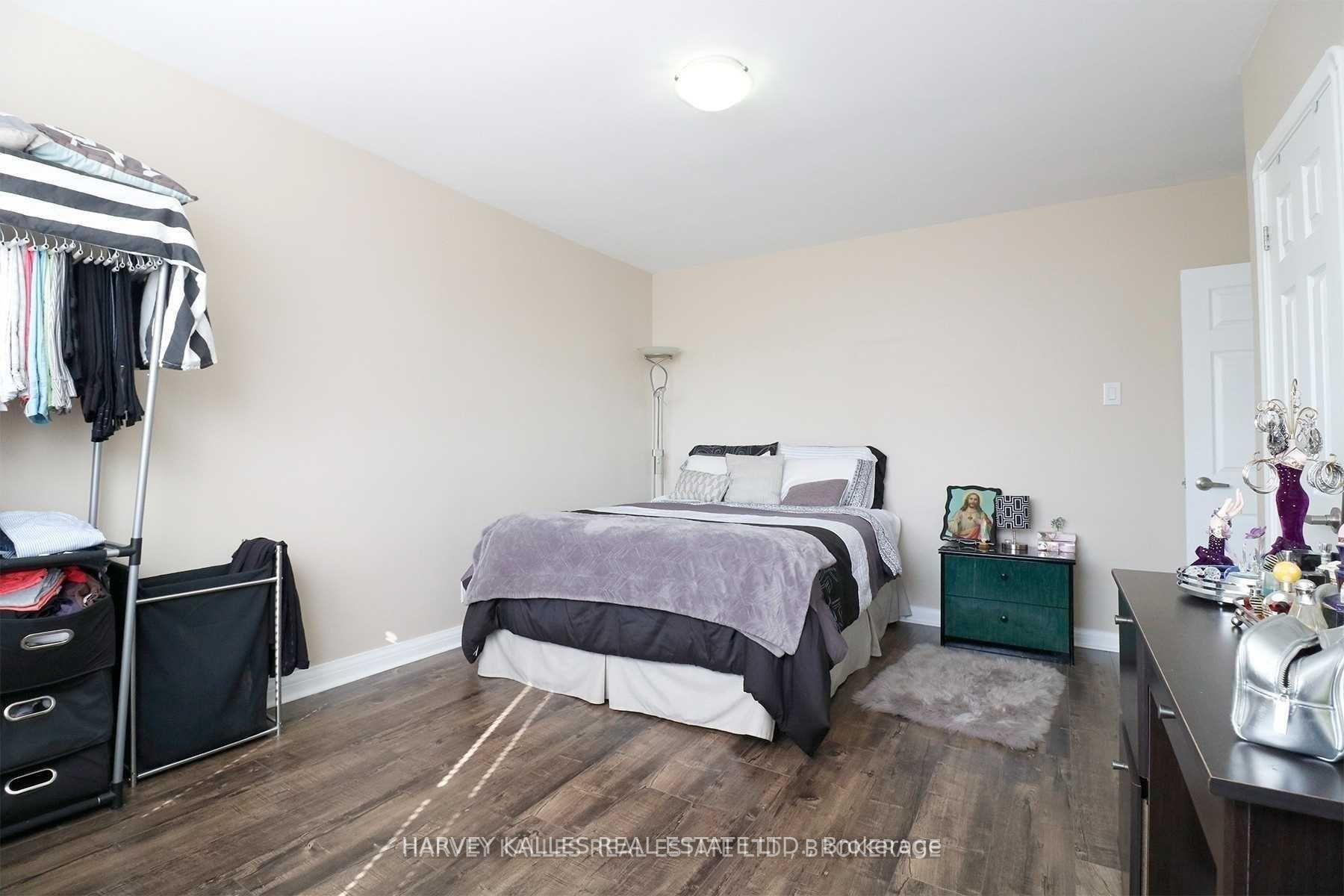 88 Trethewey Drive 4, Toronto Unit: 4