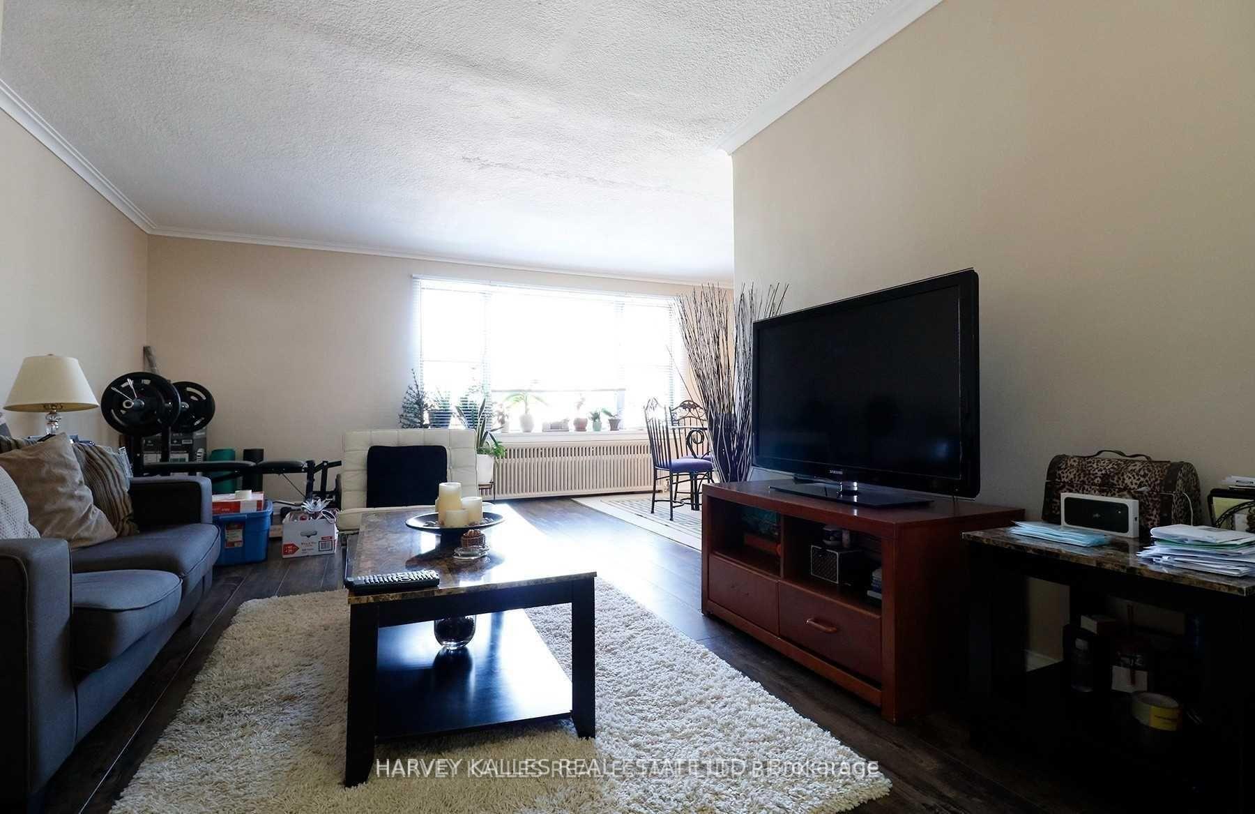 88 Trethewey Drive 4, Toronto Unit: 4