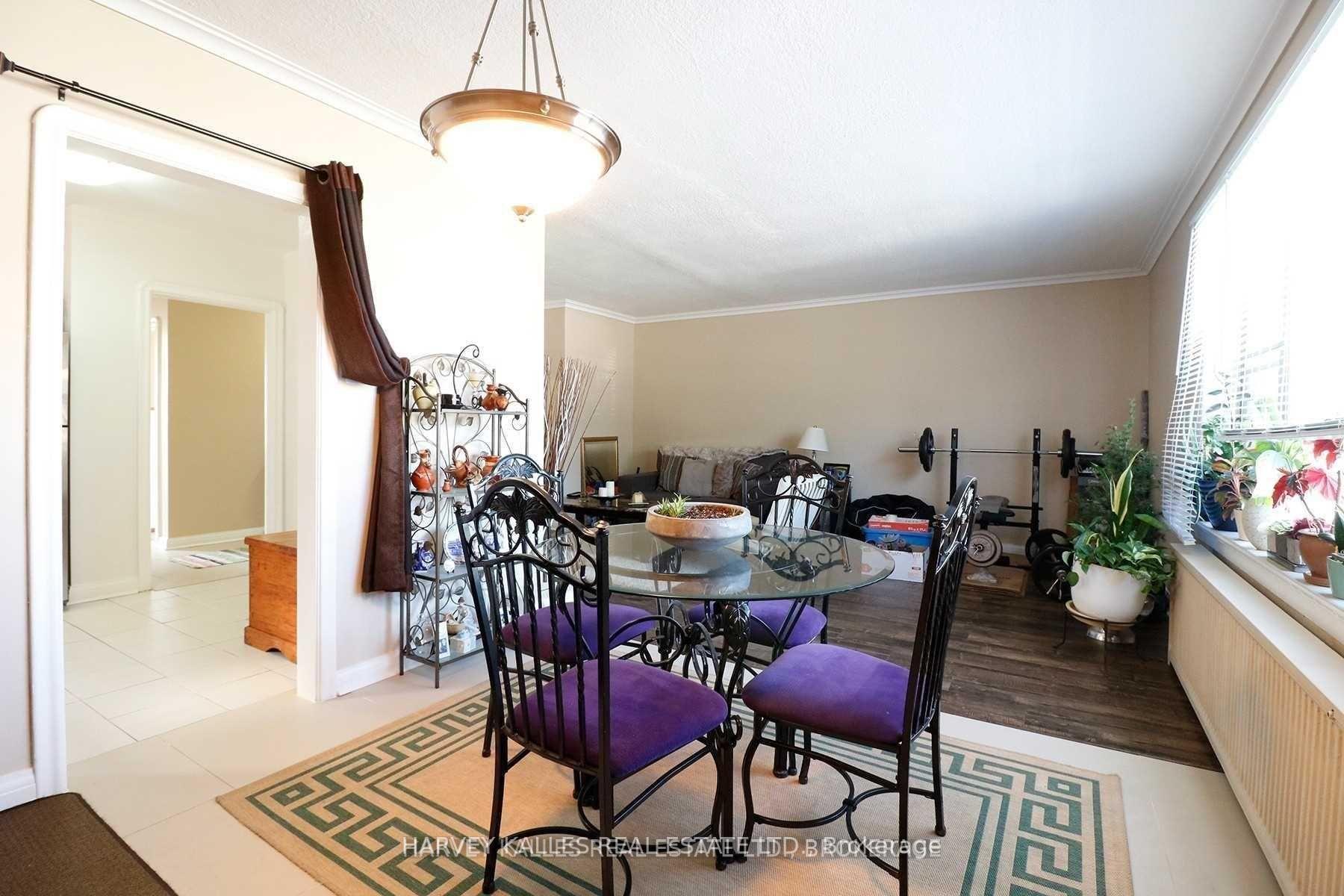 88 Trethewey Drive 4, Toronto Unit: 4