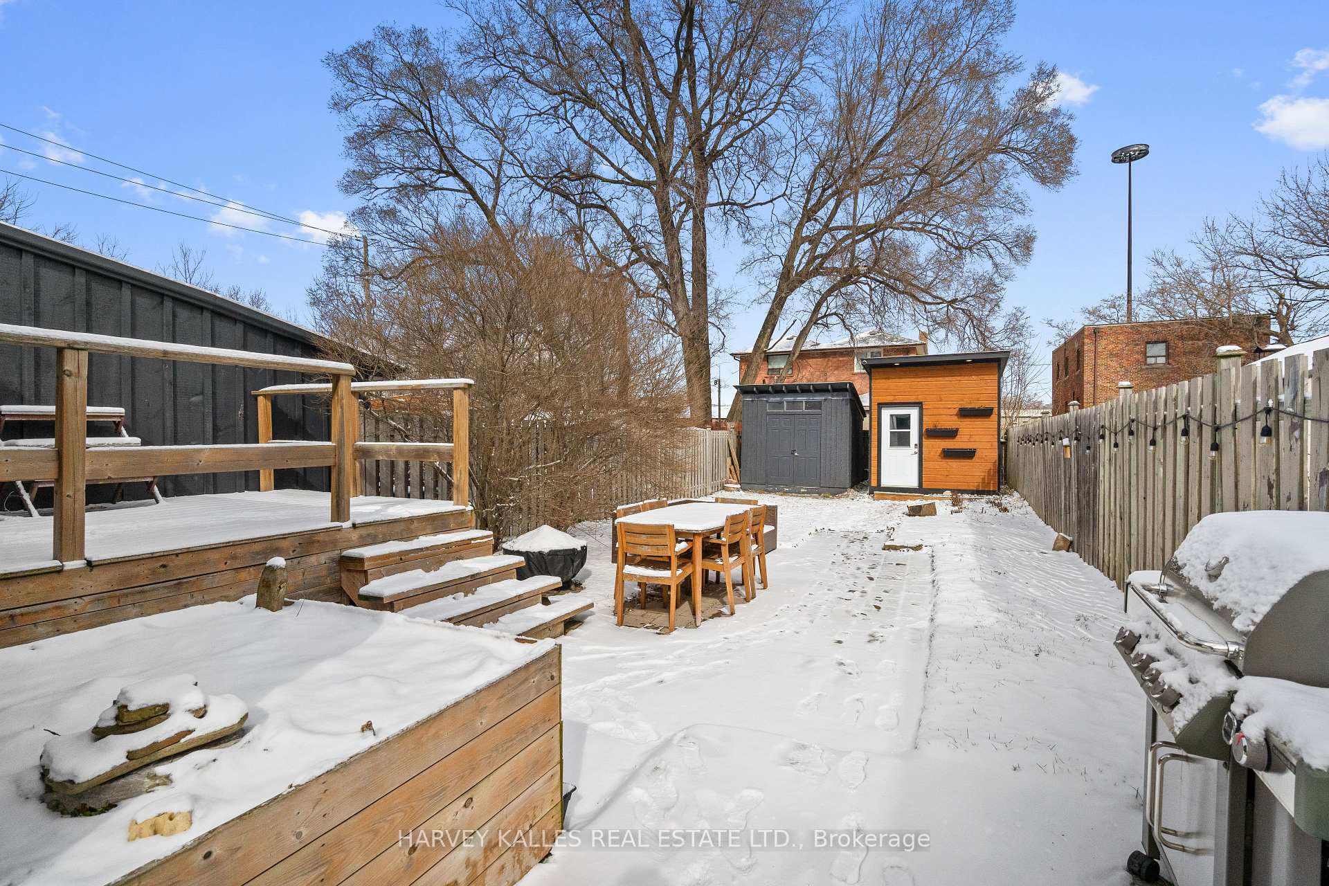 14 Manitoba Street, Toronto