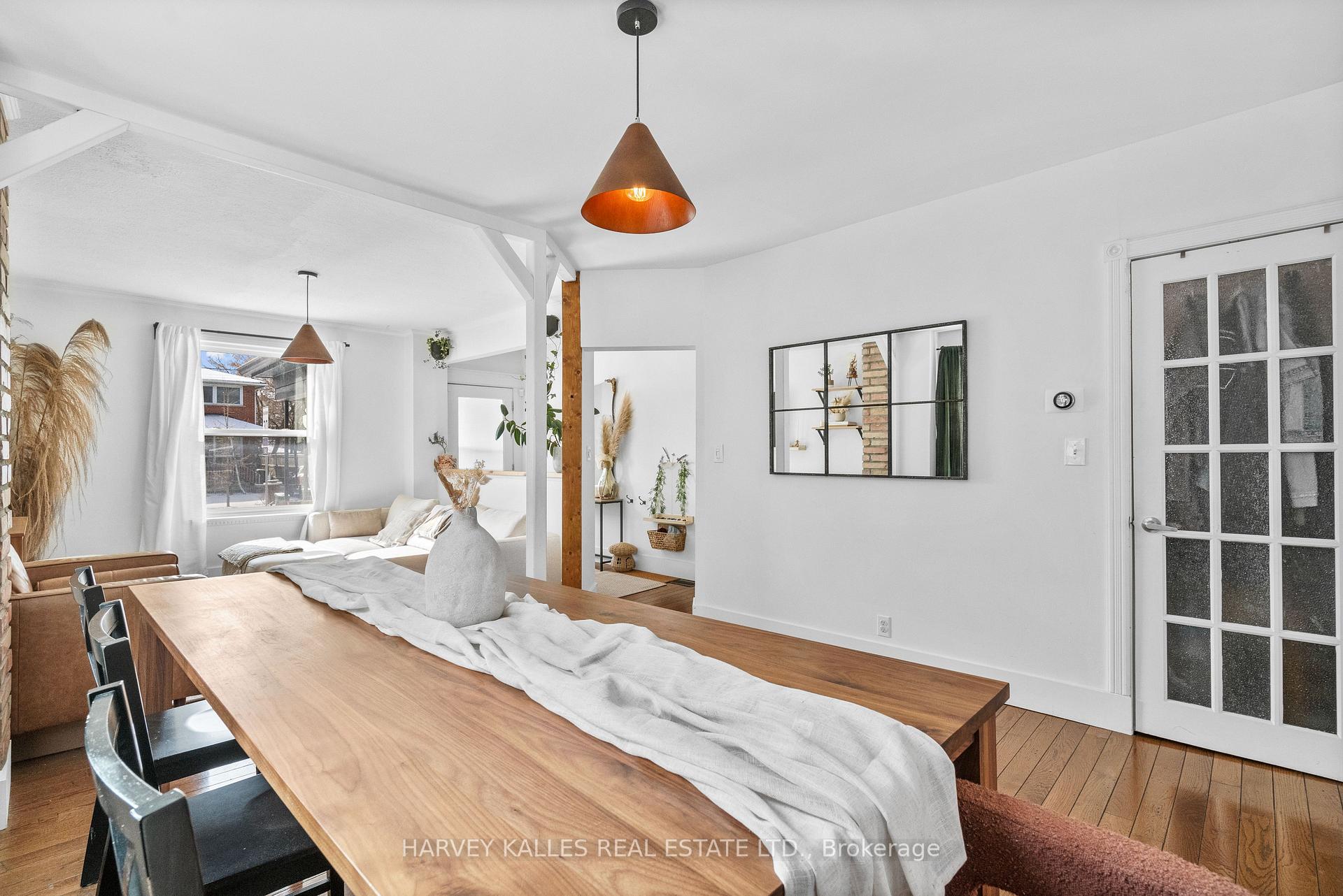 14 Manitoba Street, Toronto