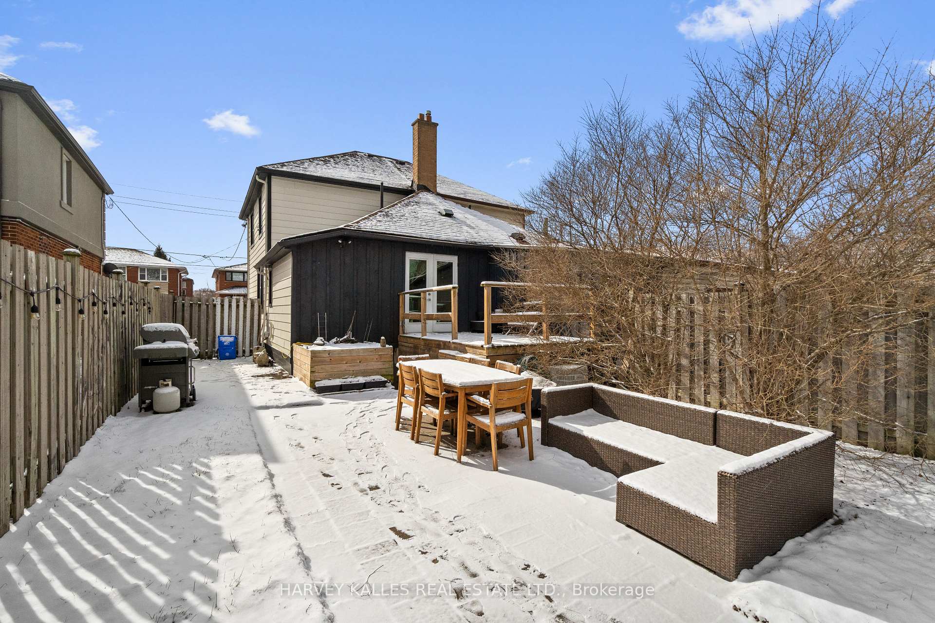 14 Manitoba Street, Toronto