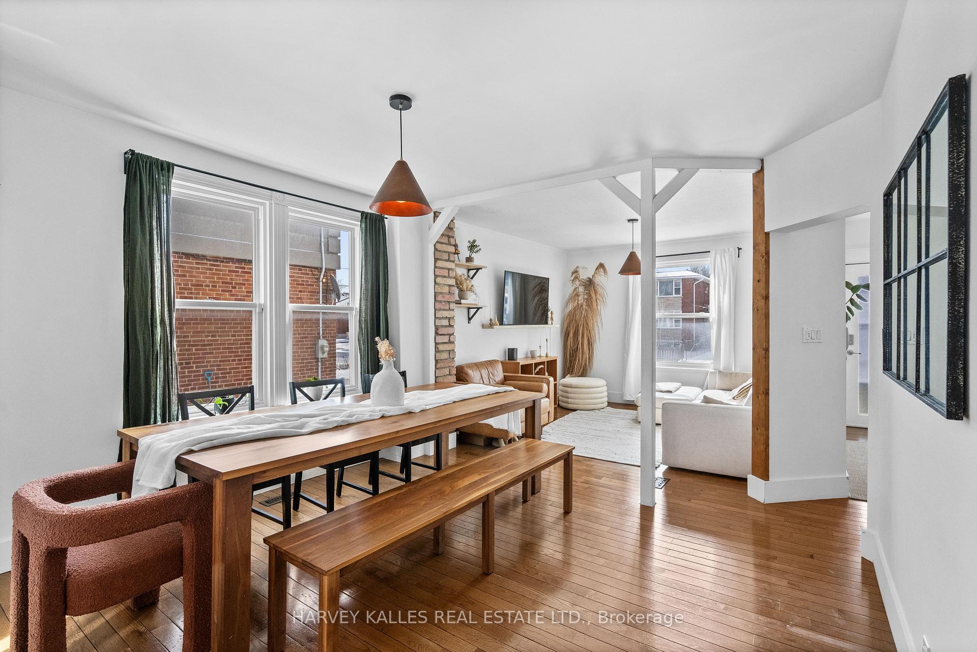 14 Manitoba Street, Toronto