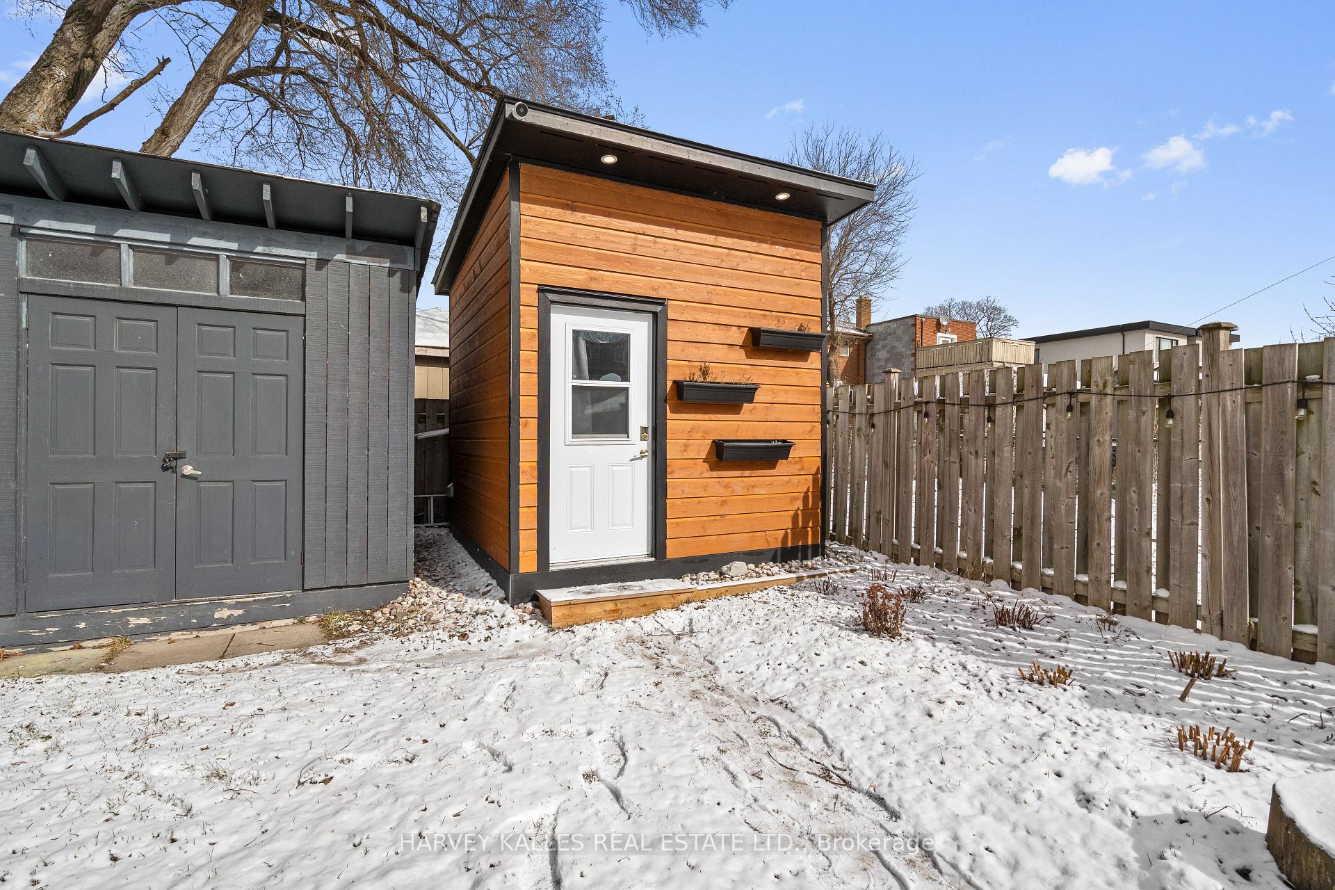 14 Manitoba Street, Toronto