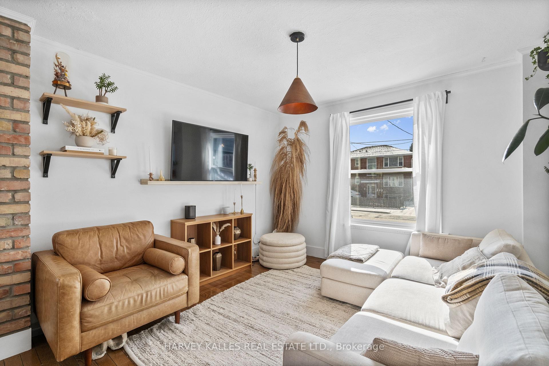 14 Manitoba Street, Toronto