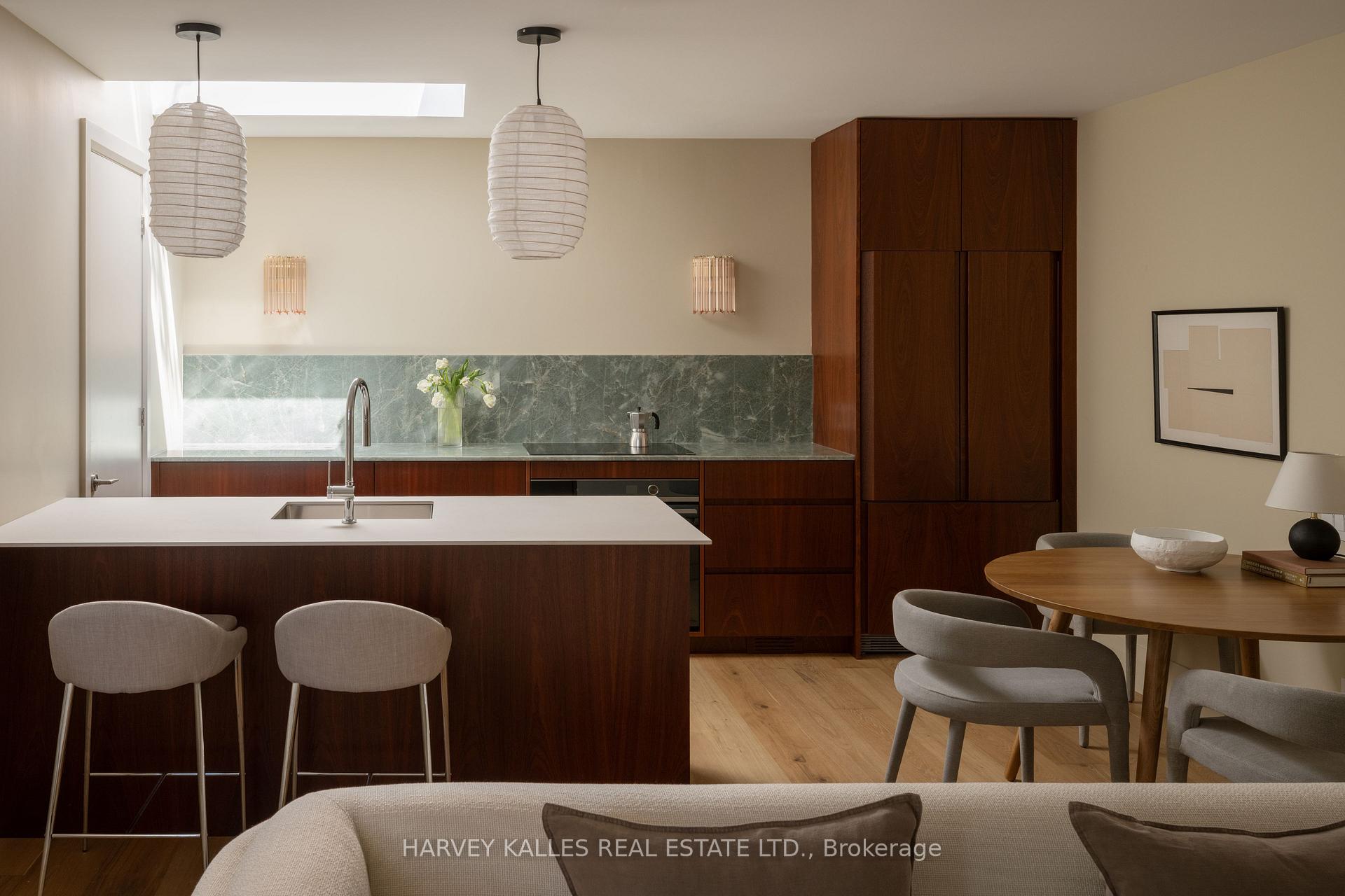 157 Hallam Street D, Toronto Unit: D