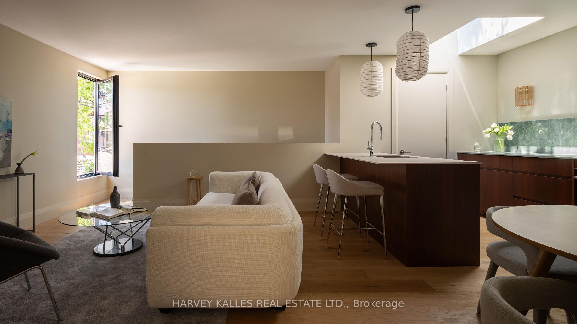 157 Hallam Street D, Toronto Unit: D