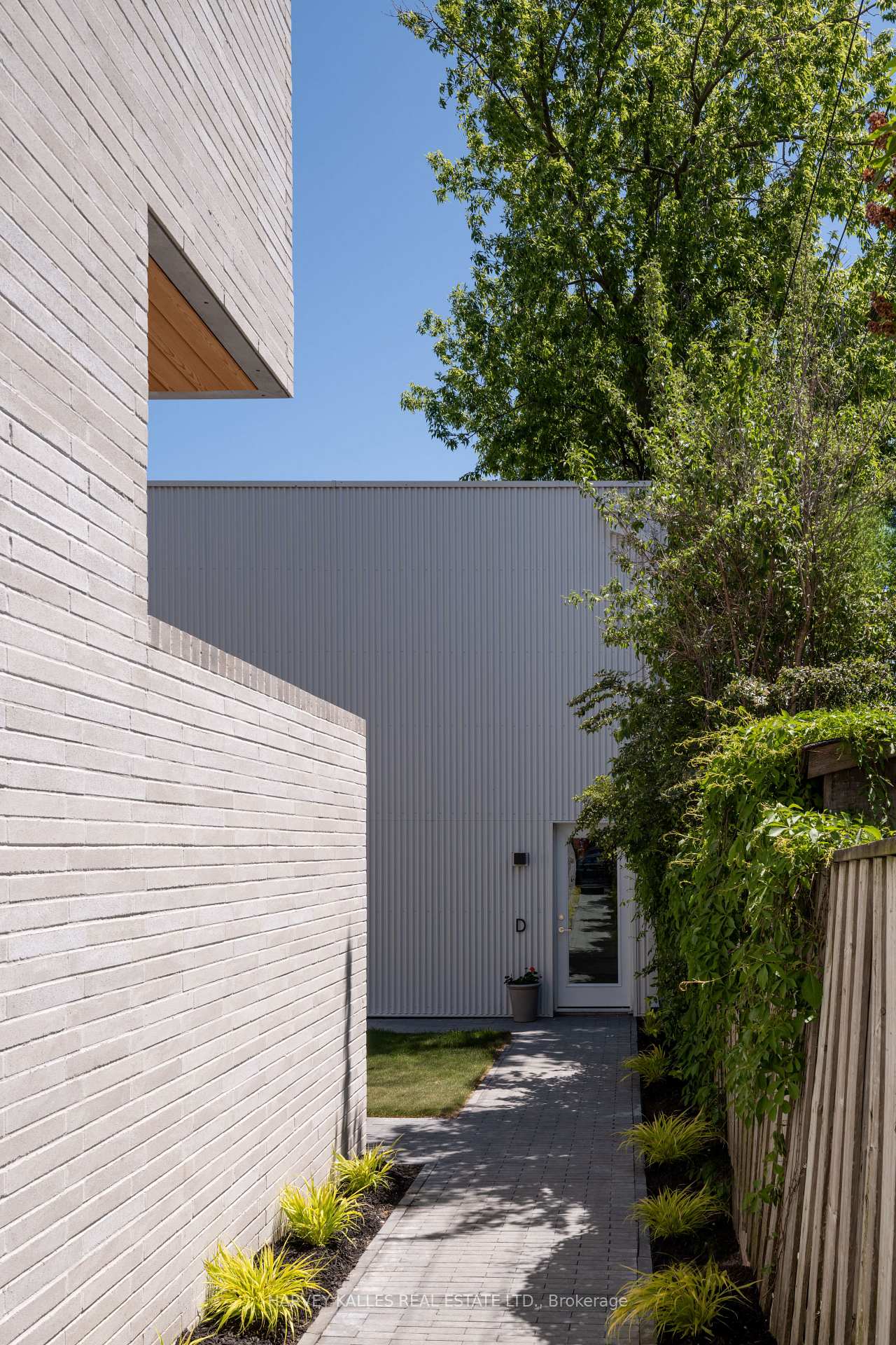 157 Hallam Street D, Toronto Unit: D