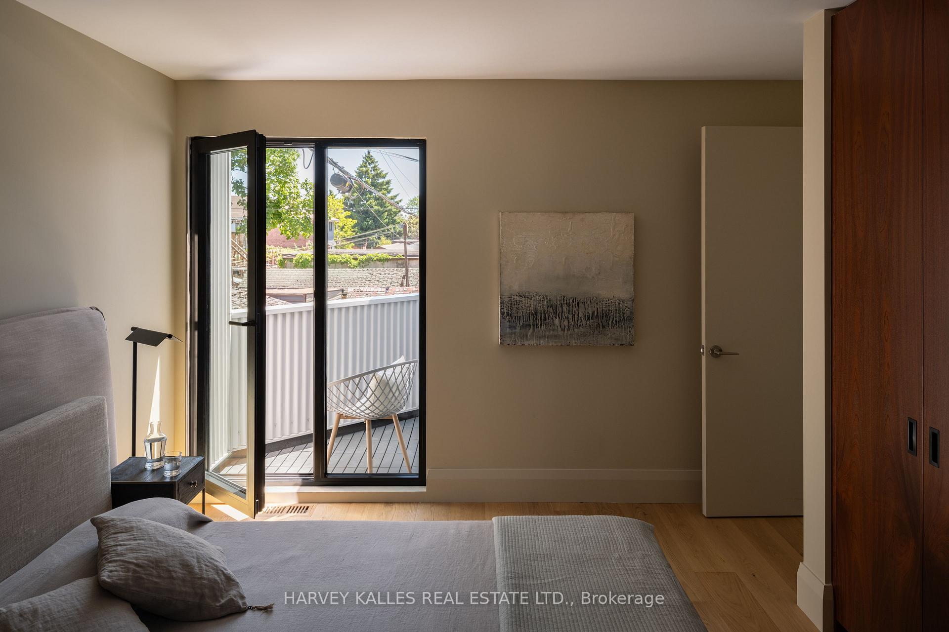 157 Hallam Street D, Toronto Unit: D