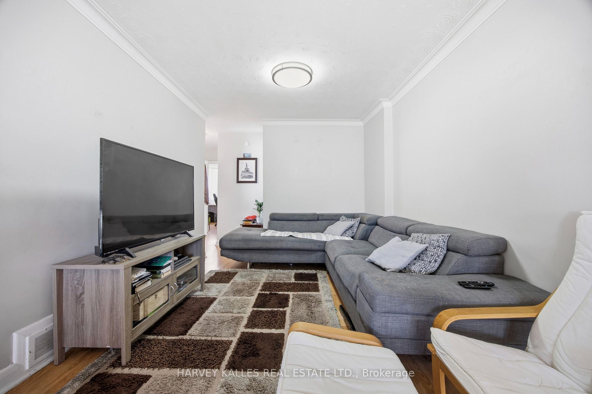 29 Giltspur Drive, Toronto