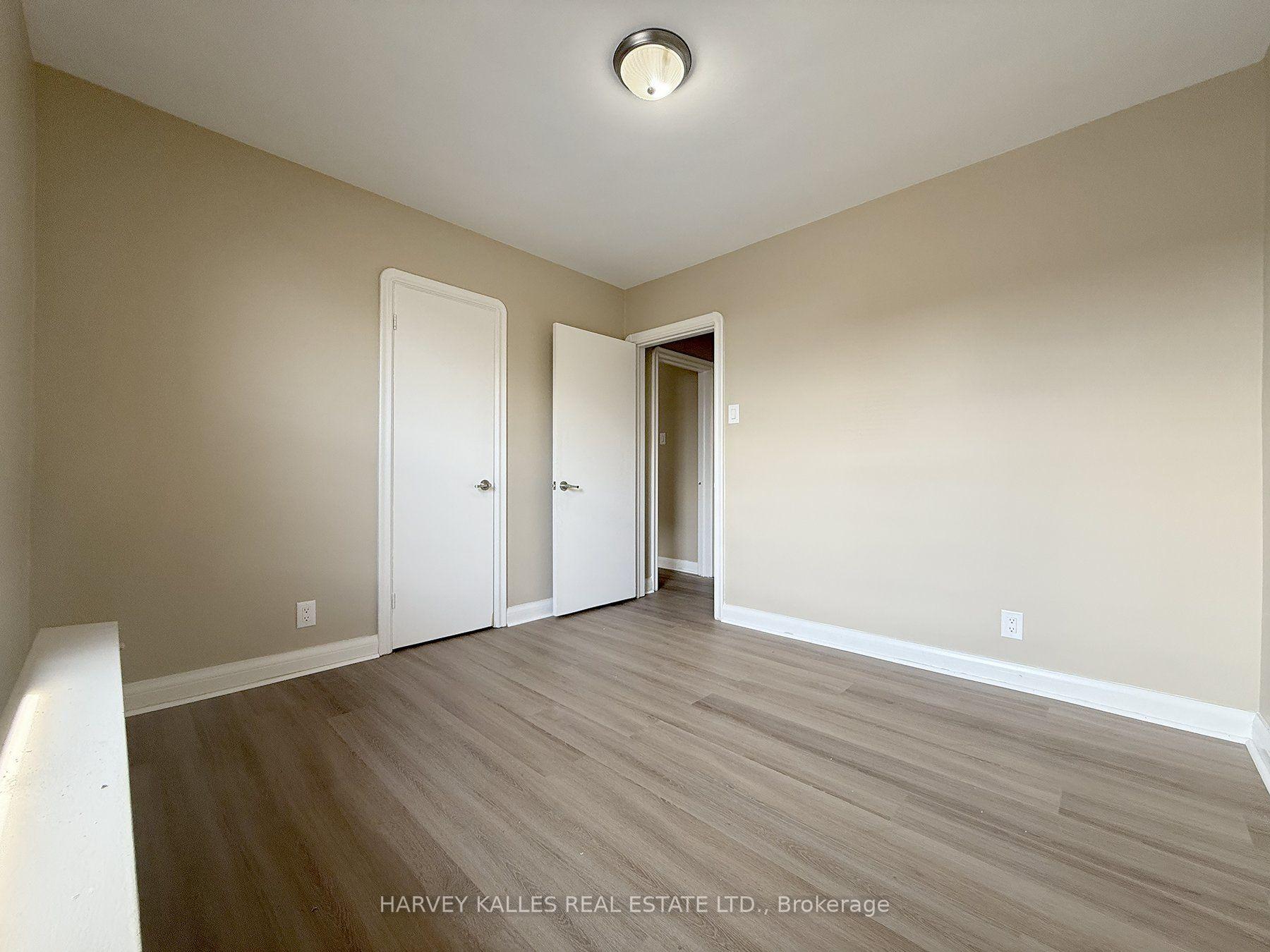 88 Trethewey Drive 6, Toronto Unit: 6