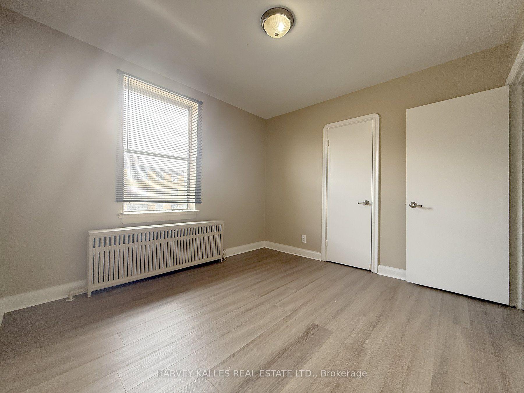 88 Trethewey Drive 6, Toronto Unit: 6