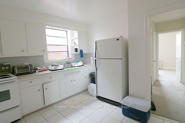 88 Trethewey Drive 6, Toronto Unit: 6