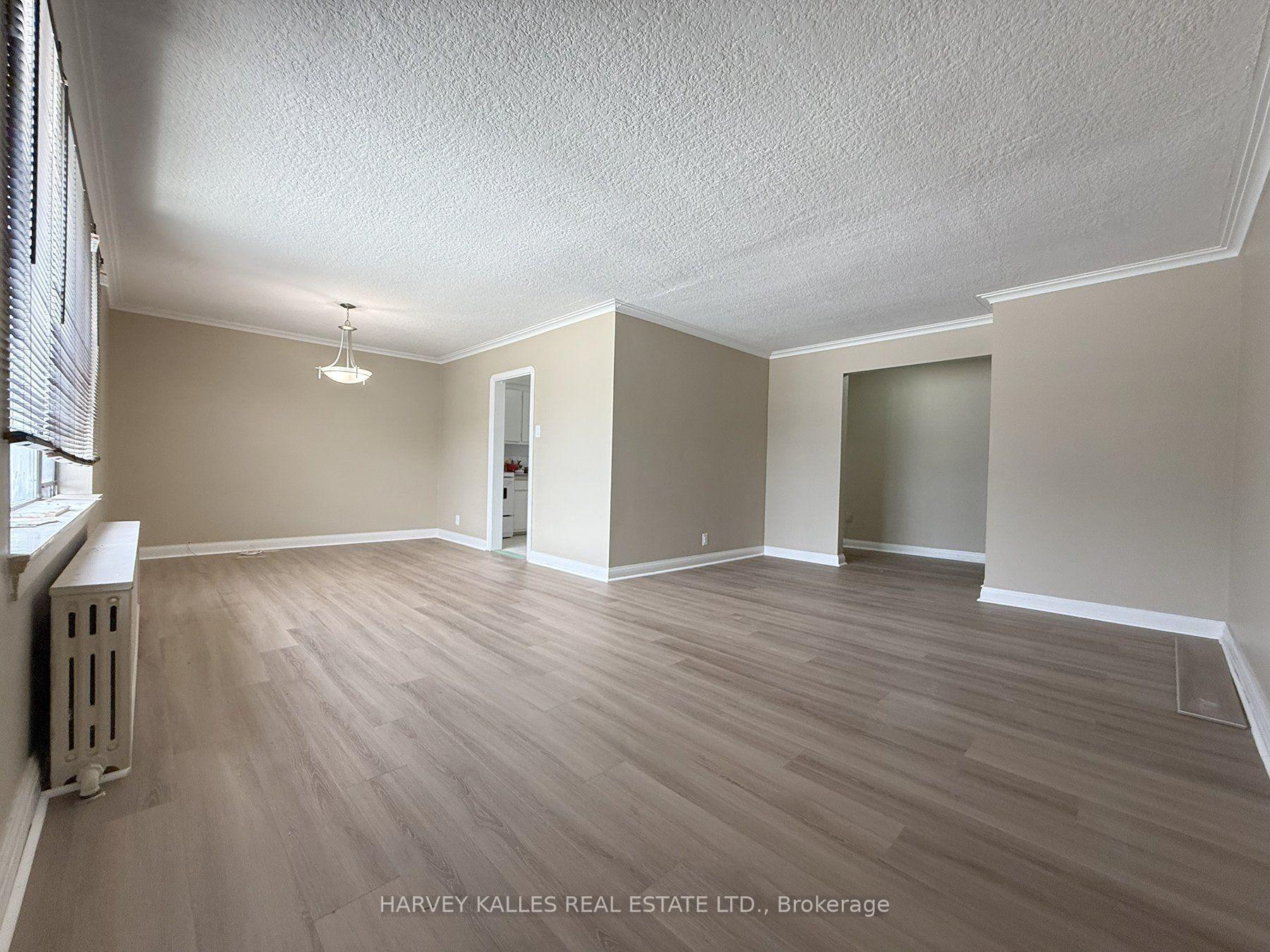 88 Trethewey Drive 6, Toronto Unit: 6
