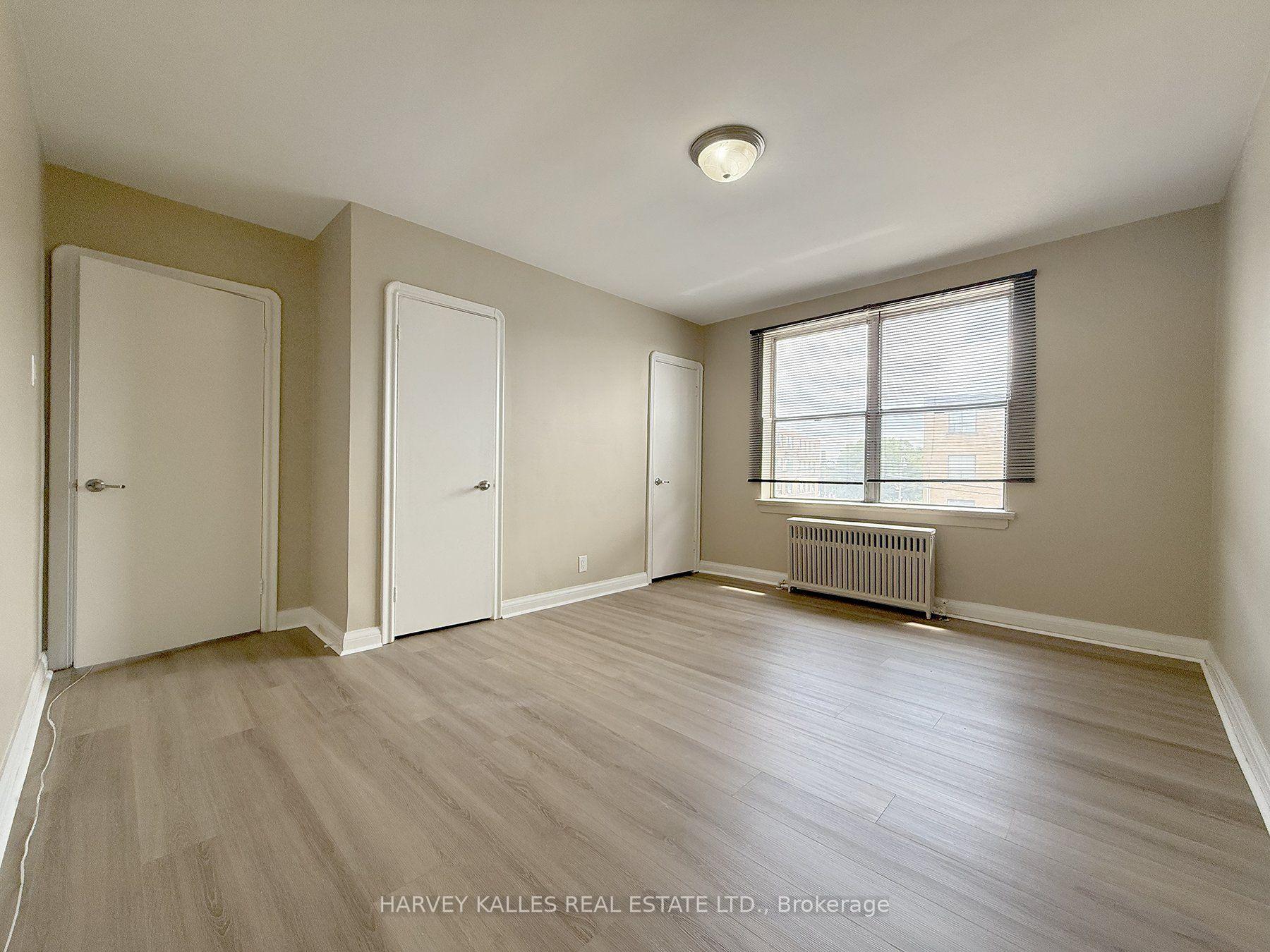 88 Trethewey Drive 6, Toronto Unit: 6