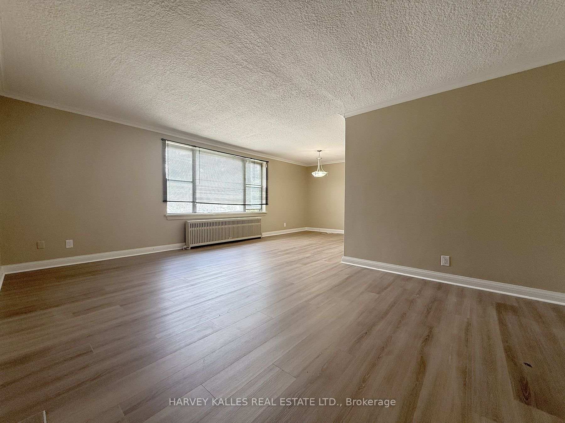 88 Trethewey Drive 6, Toronto Unit: 6
