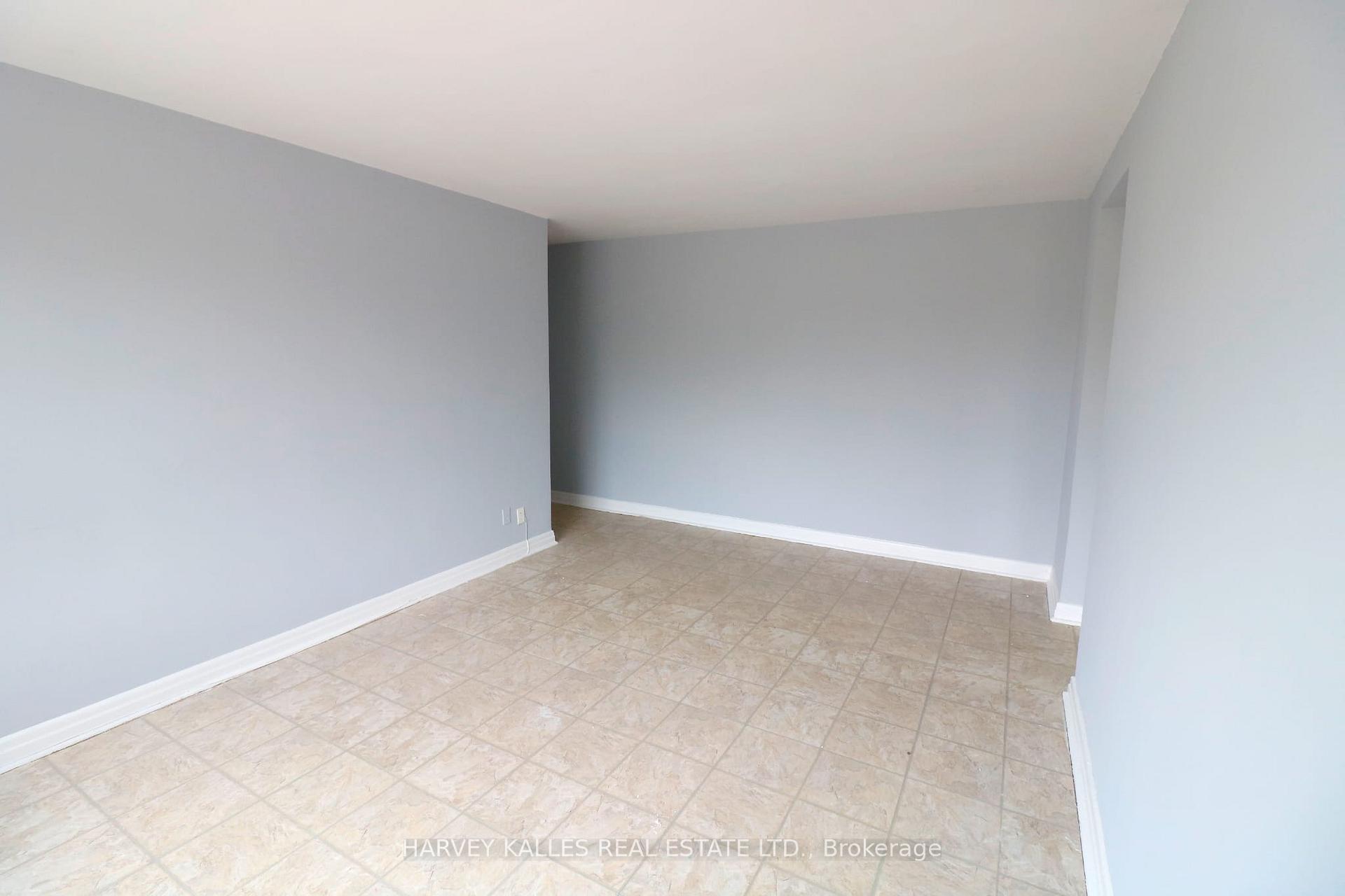 2434 Keele Street 10, Toronto Unit: 10