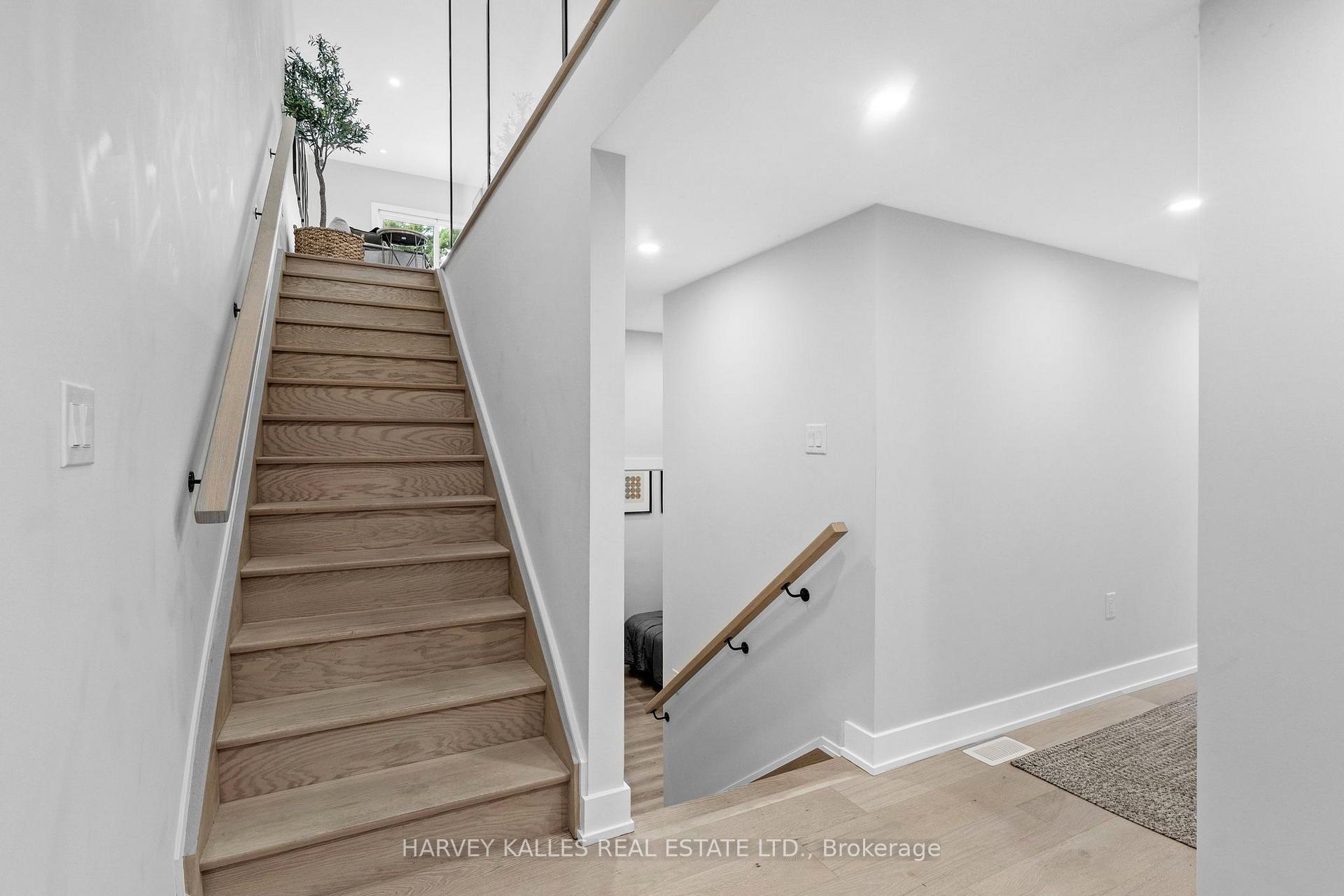 32 Albright Avenue, Toronto